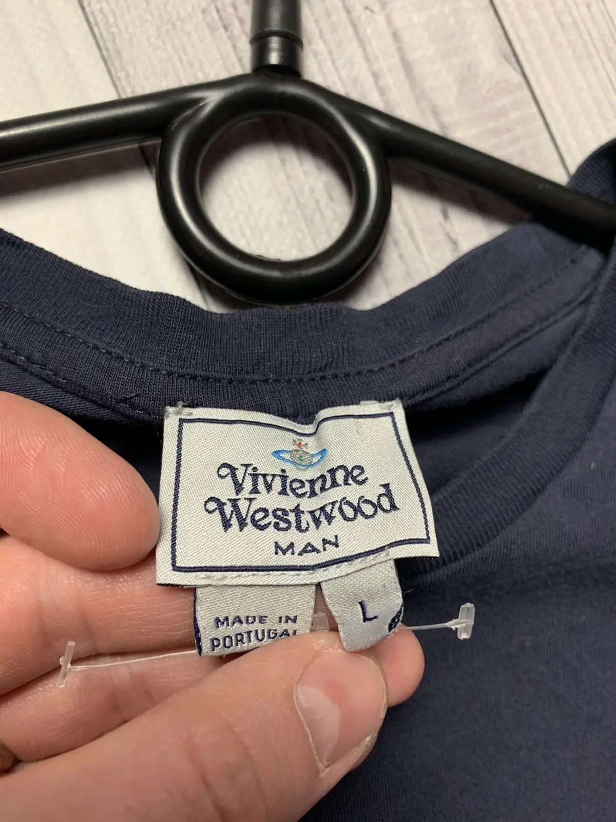 Vivienne Westwood Vintage Vivienne Westwood tee logo size M/L Size US M / EU 48-50 / 2 - 3 Thumbnail