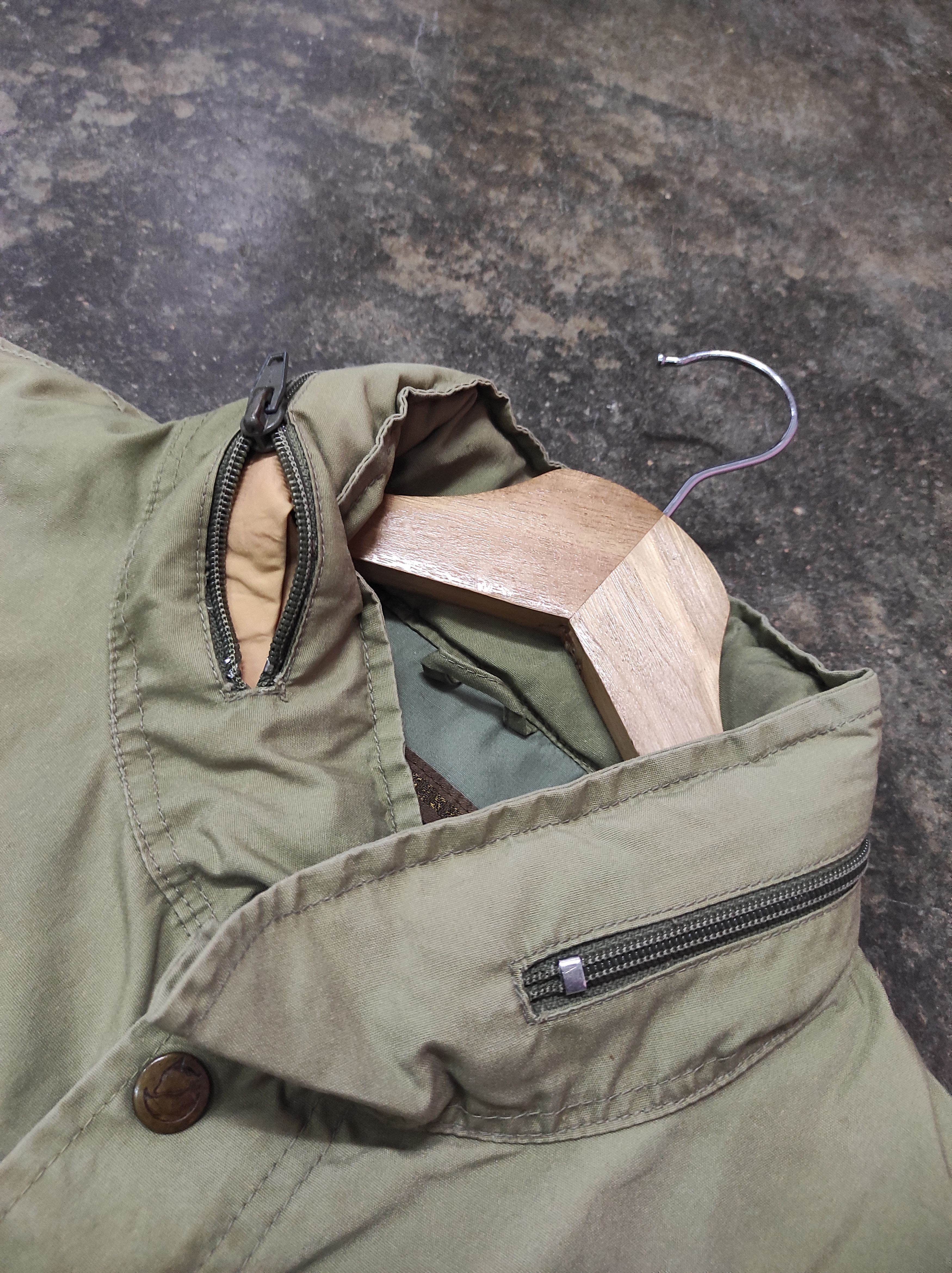 Fjallraven FJALLRAVEN TACTICAL MULTIPOCKET VEST JACKET HOODED Size US M / EU 48-50 / 2 - 6 Thumbnail