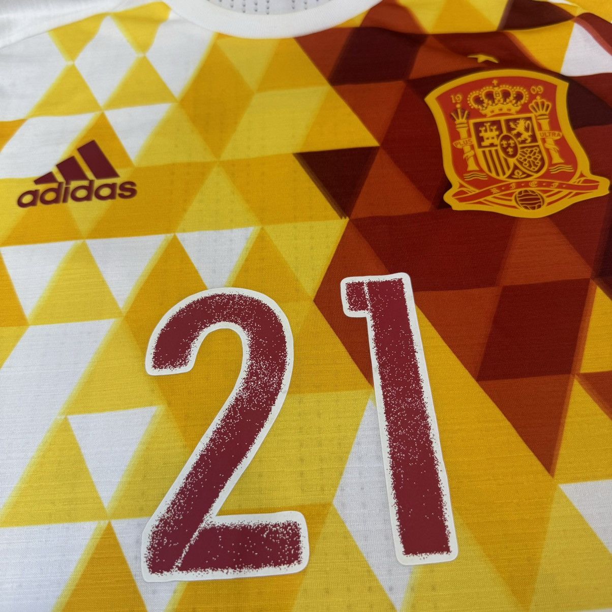 Adidas Spain 16/17 match spare longsleeves away shirt #21 Silva Size US M / EU 48-50 / 2 - 3 Thumbnail