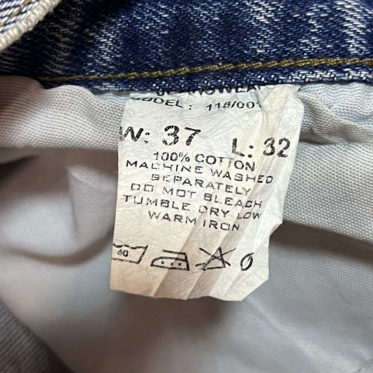 Karl Kani Crazy Vintage Y2K Karl Kani Embroidered Jean Shorts Size US 37 - 14 Thumbnail