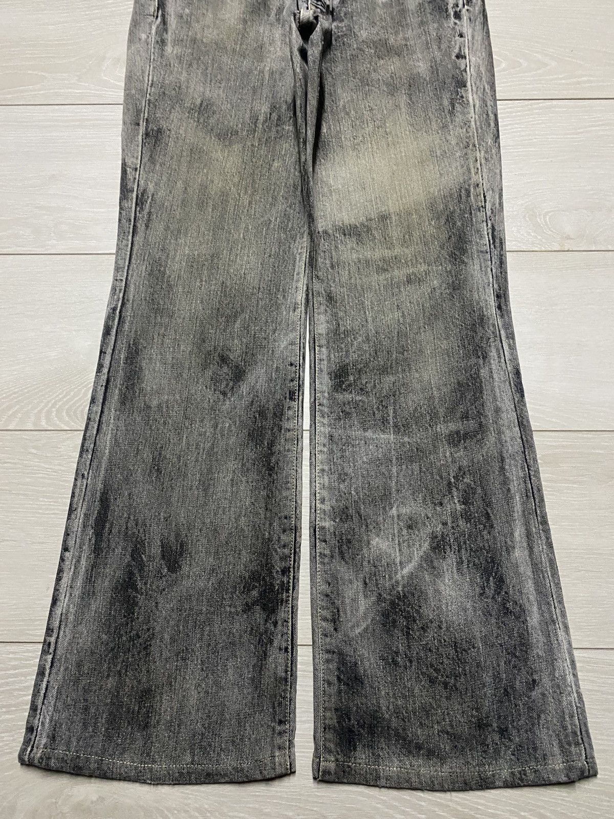 Le Grande Bleu (L.G.B.) Blue Way Made in Nippon Bleached Distressed Flare Jeans Size US 30 / EU 46 - 5 Thumbnail