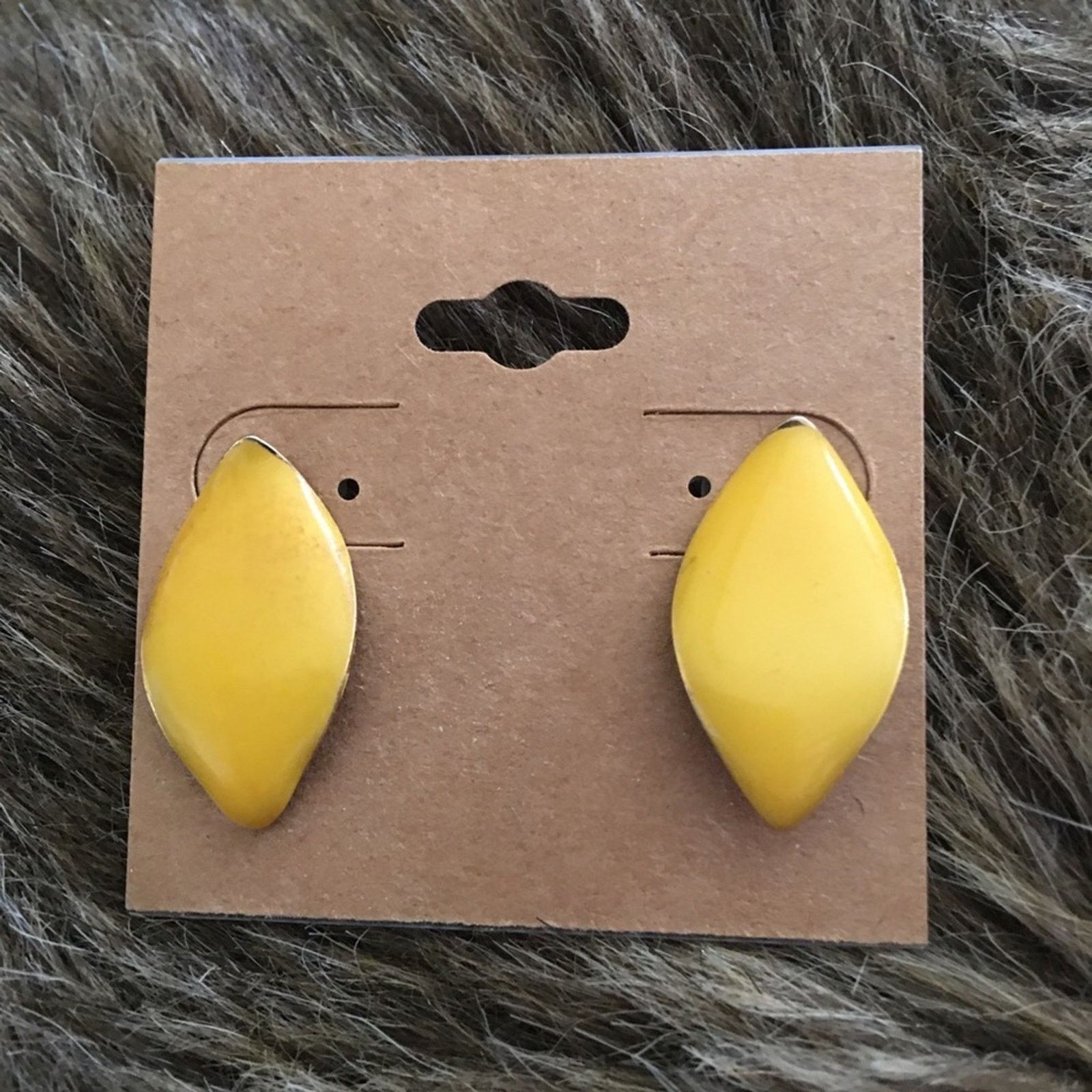 Vintage Vintage 80s mustard enamel pierced earrings Size ONE SIZE - 4 Thumbnail