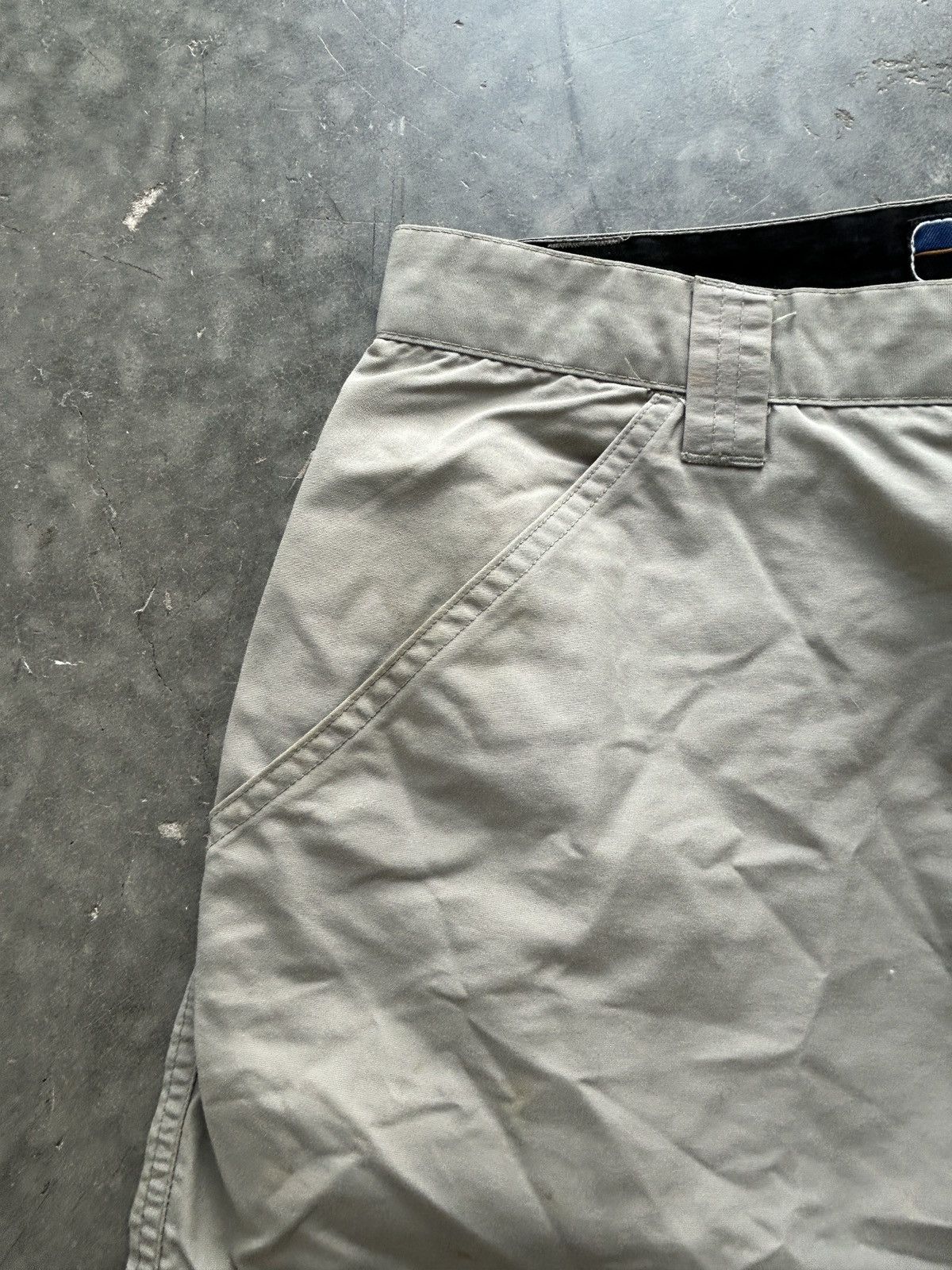 Vintage Vintage Y2K On The Brink Nylon Cargo Shorts OTB Size US 33 - 2 Thumbnail