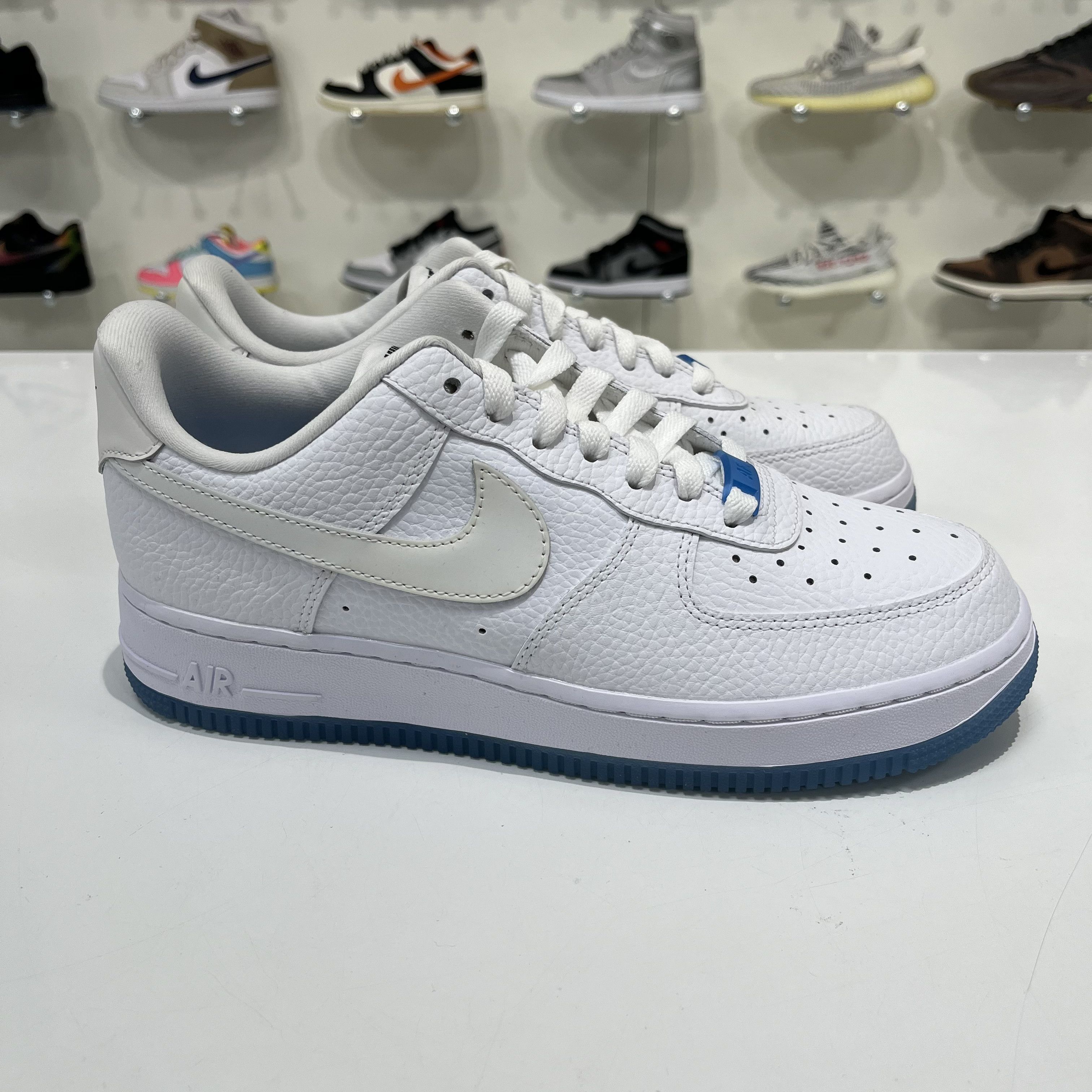 Nike Nike Air Force 1 Low UV Reactive Swoosh (W) Size US 8.5 / EU 41-42 - 4 Thumbnail