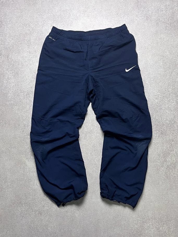 Nike × Vintage Vintage Nike Swoosh Baggy Nylon Trackpants Y2K M Size US 32 / EU 48 - 1 Thumbnail
