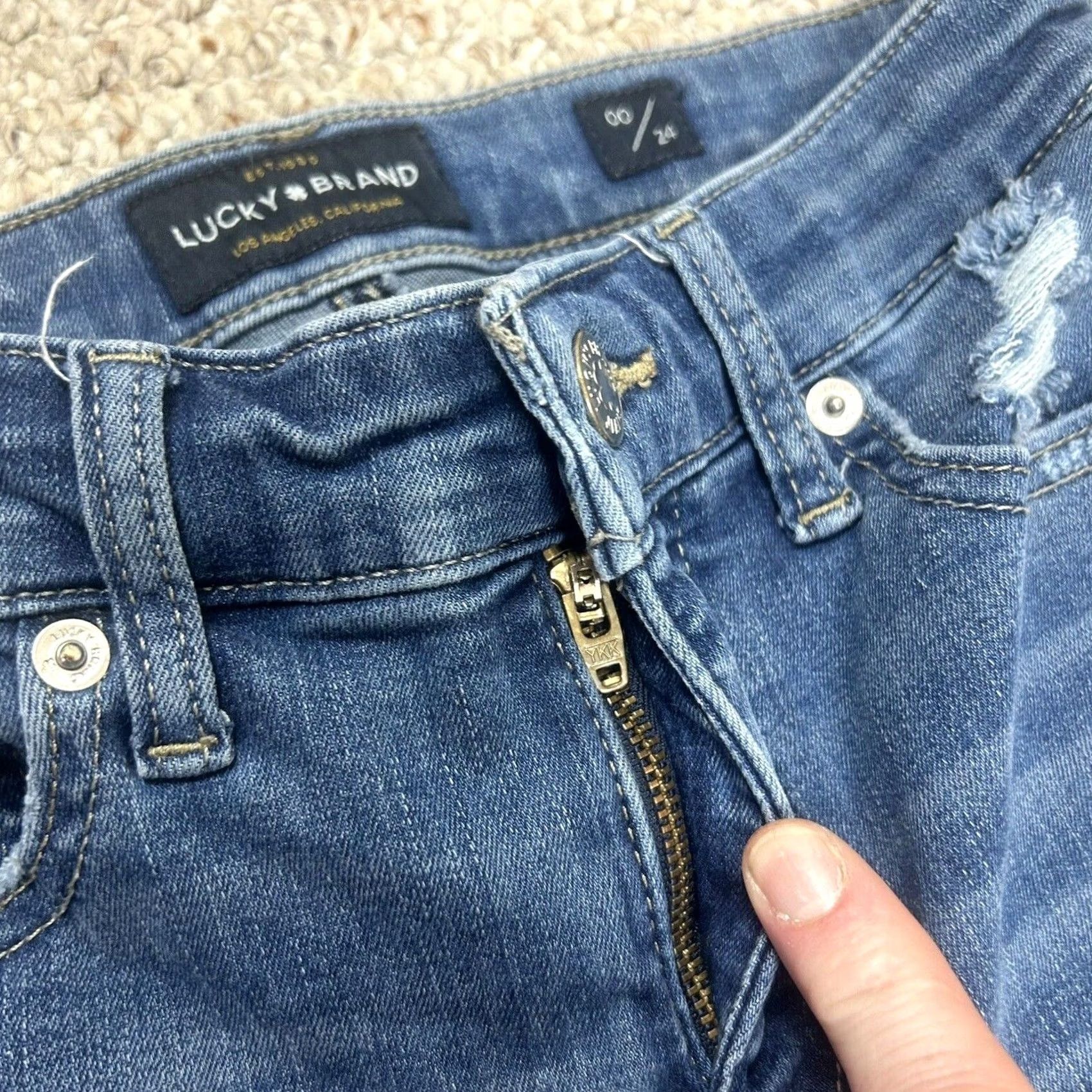 Lucky Brand Lucky Brand Ava Super Skinny Jeans Womens 00 24 Mid Rise Denim Stretch Jeans Blue Button Zipper Logo Size 25" / US 0 / IT 36 - 3 Thumbnail