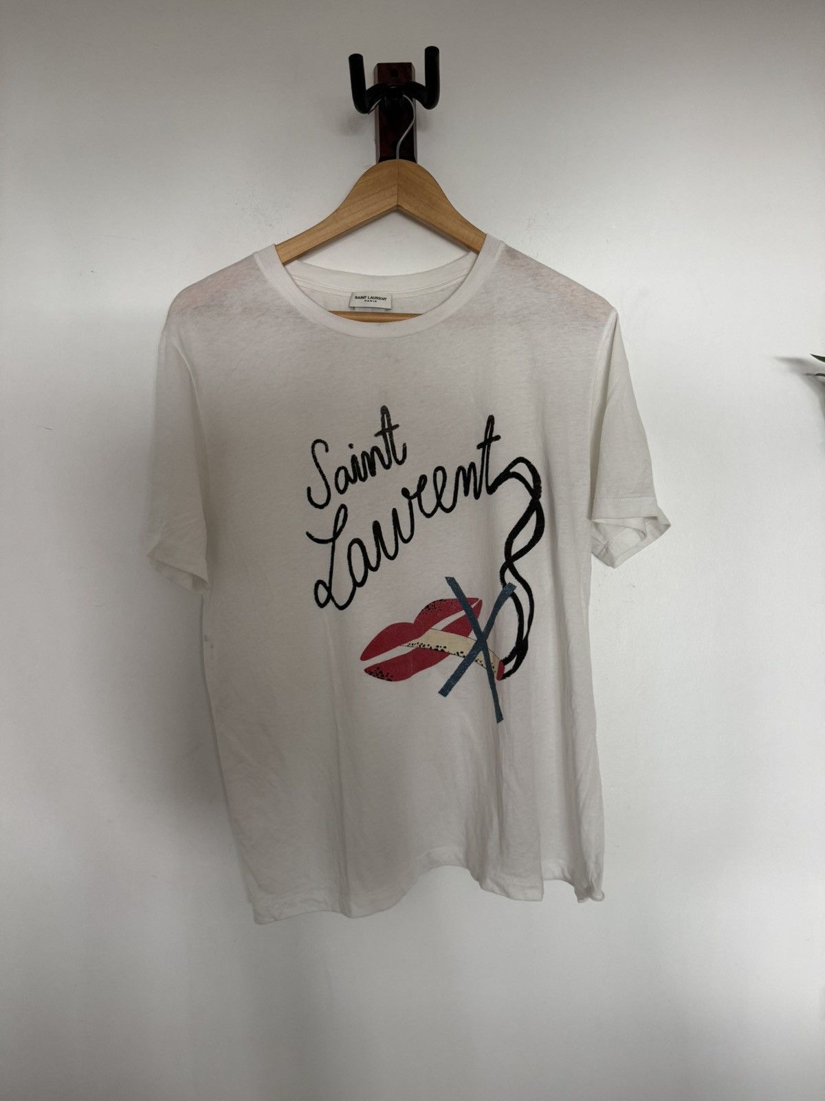 SAINT LAURENT(サンローラン) NO SMOKING 白　Tシャツ Saint Laurent FW17 No Smoking T shirts This iconic t shirt