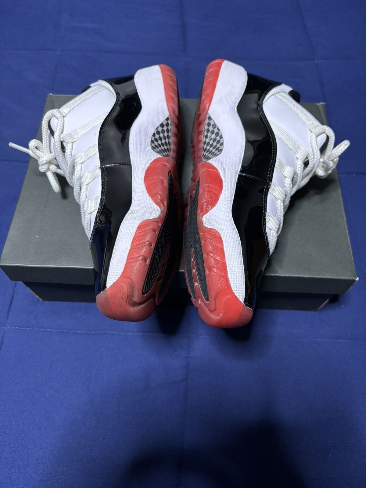 Jordan Brand Jordan 11 Retro Low Concord Bred 2020 Size 9.5 Size US 9.5 / EU 42-43 - 3 Thumbnail