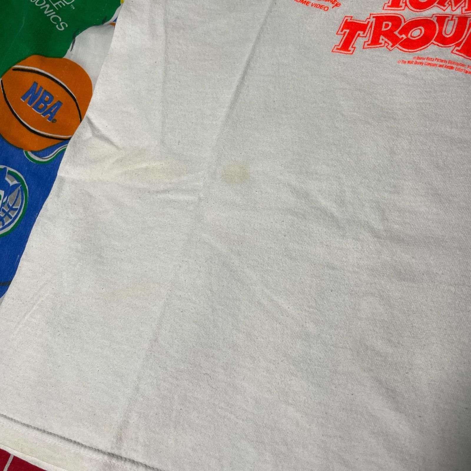 Disney × Vintage Vintage 90s Honey, I Shrunk The Kids Walt Disney Movie Tee Size US L / EU 52-54 / 3 - 4 Thumbnail