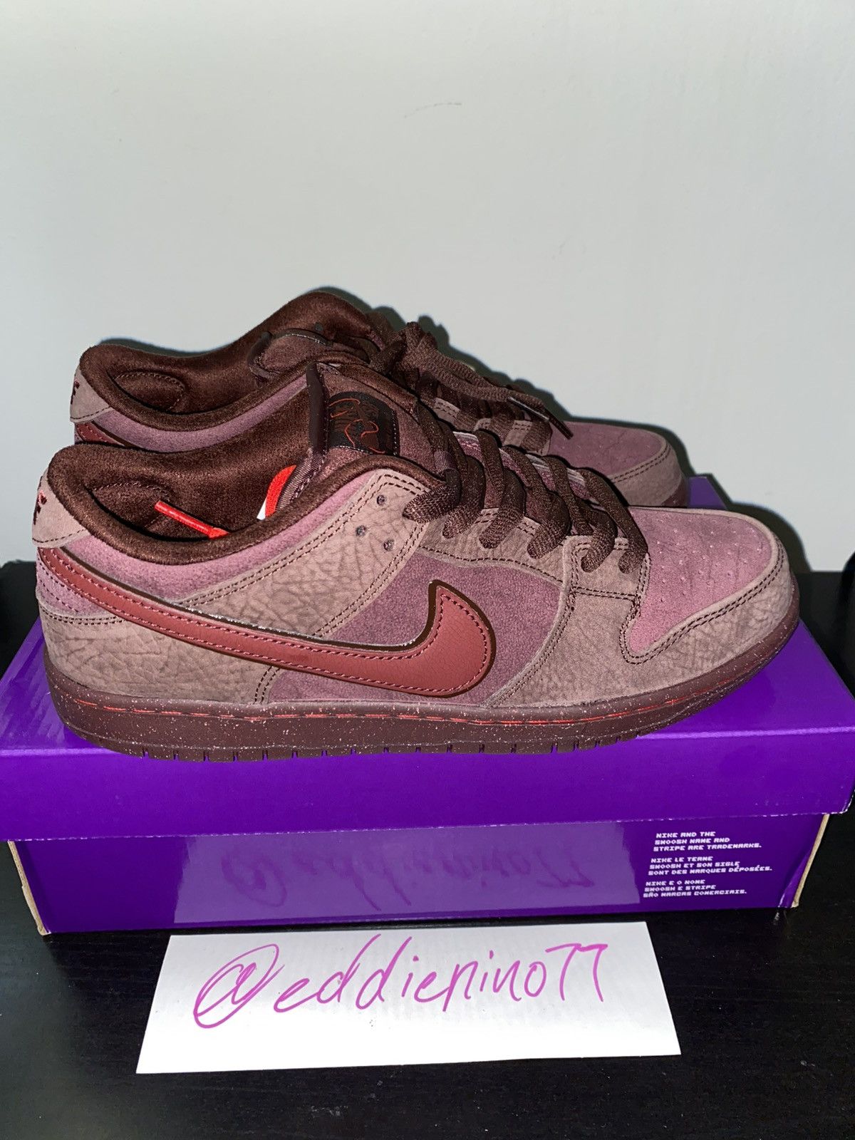 Nike Nike SB Dunk Low PRM(VDAY PACK 2023) Size US 8.5 / EU 41-42 - 1 Thumbnail