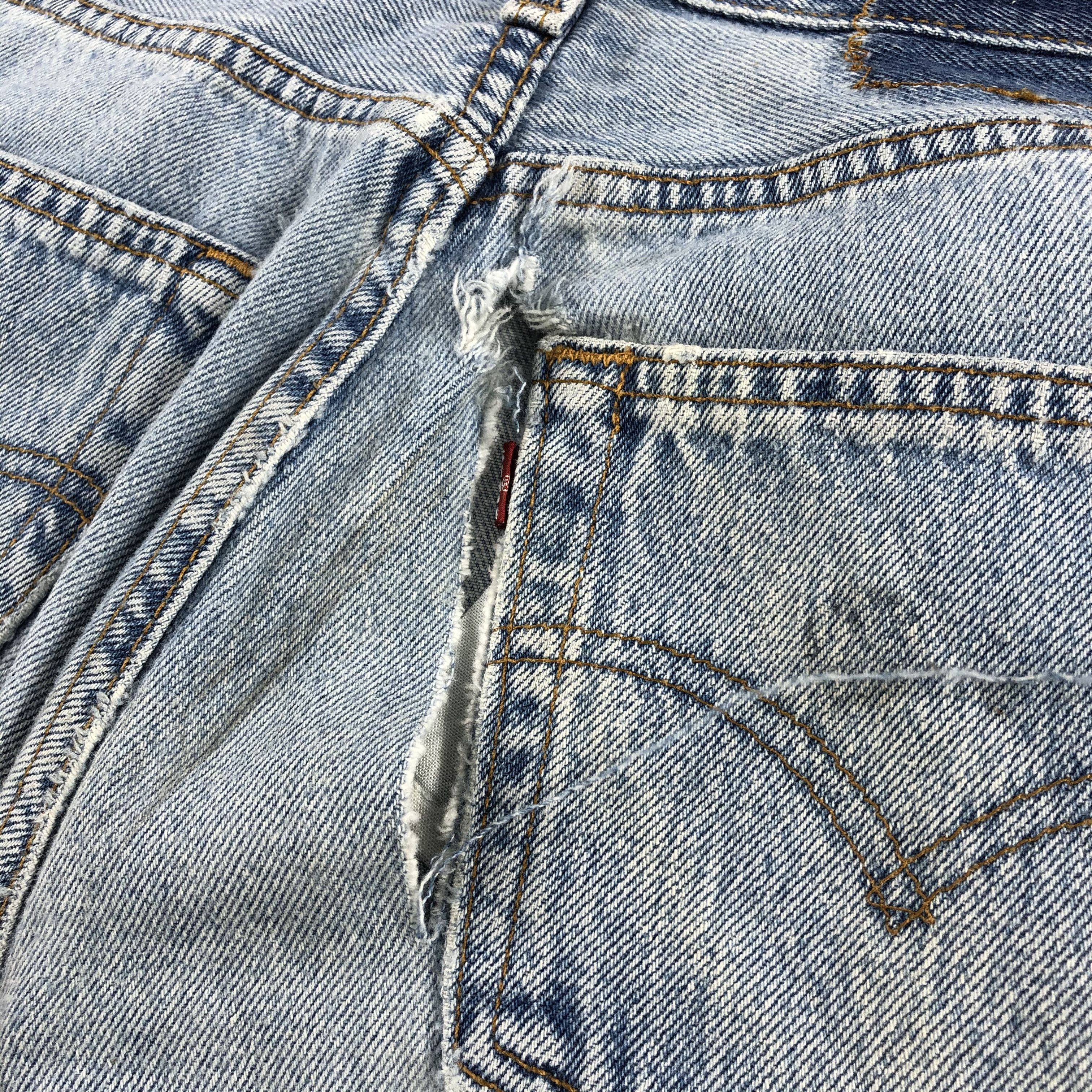 Levi's Vintage 90s Light Wash Levis 501 Jeans-JM2609 Size US 27 - 6 Thumbnail