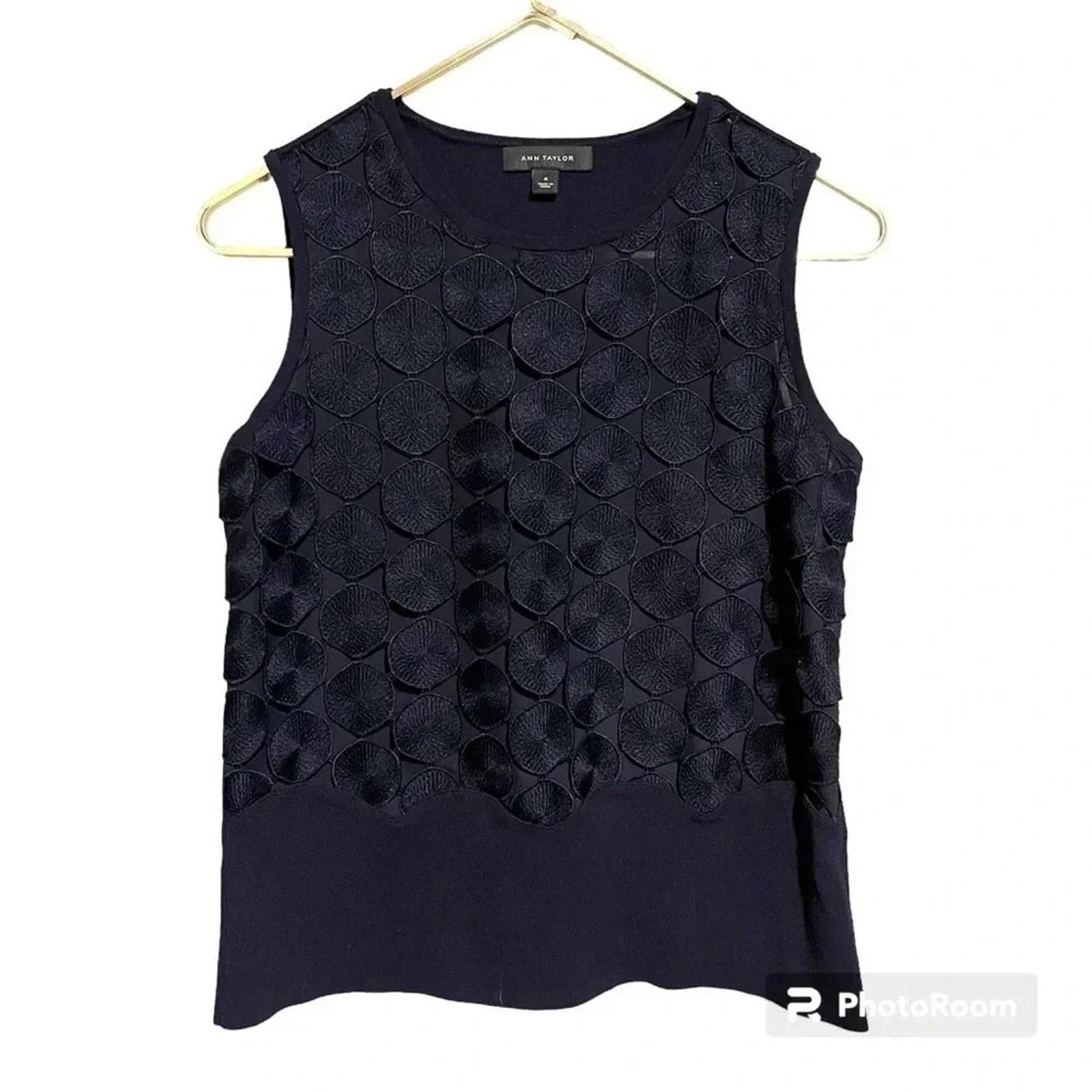 Ann Taylor Ann Taylor Tank Top Medium Sleeveless Geometric Overlay Size M / US 6-8 / IT 42-44 - 1 Thumbnail
