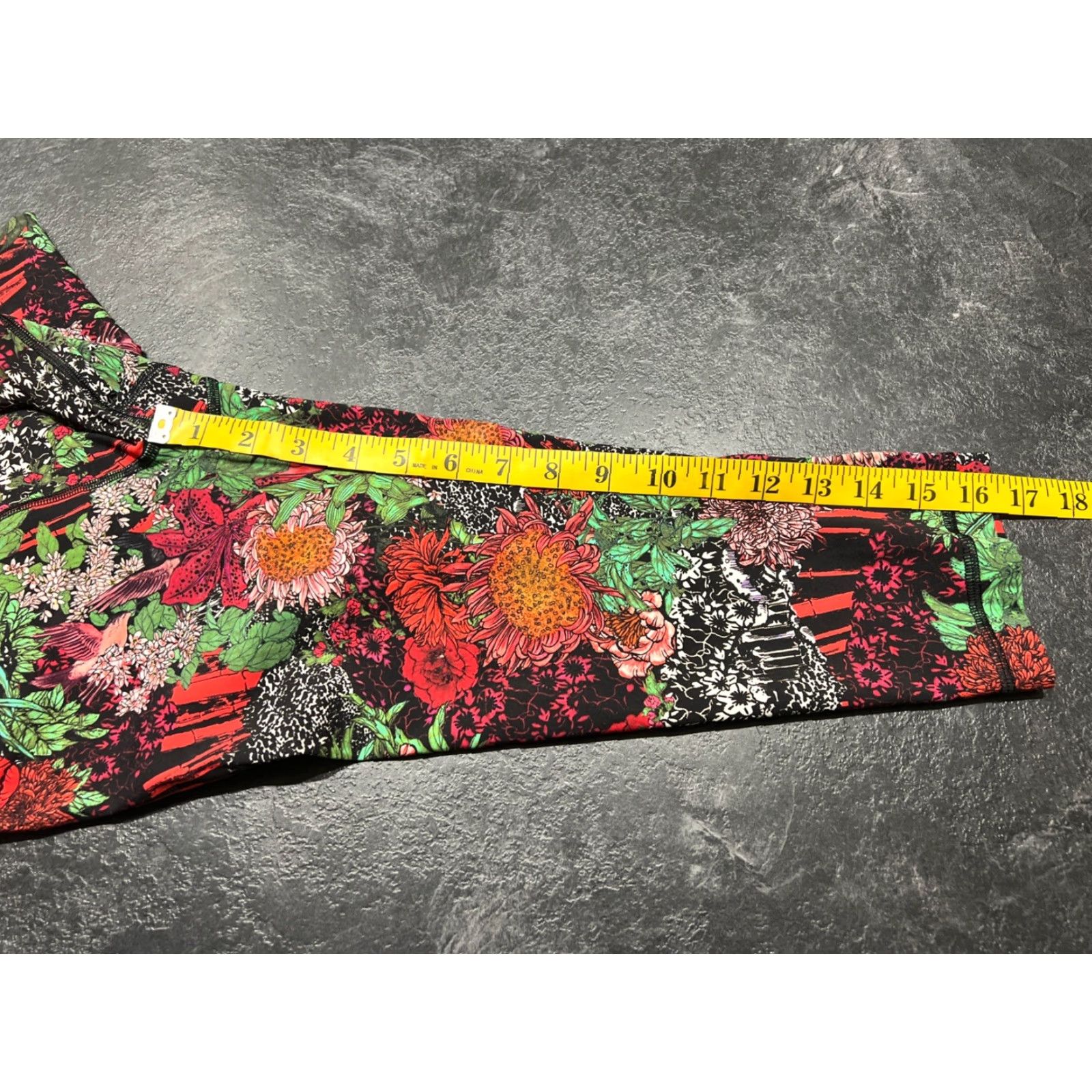 Lululemon LULULEMON Wunder Under HR 1/2 Tight Lux Crop Leggings Zen Garden Sz 4 Womens Size 27" / US 4 / IT 40 - 4 Thumbnail
