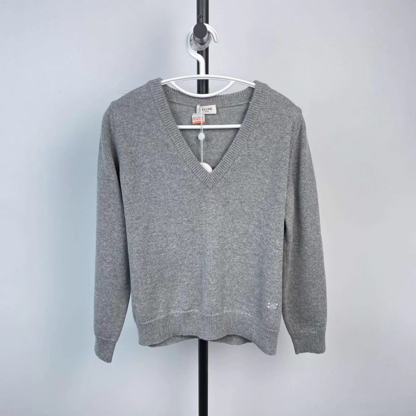 Celine CELINE gray V-neck pocket knit sweater S Size S / US 4 / IT 40 - 1 Thumbnail