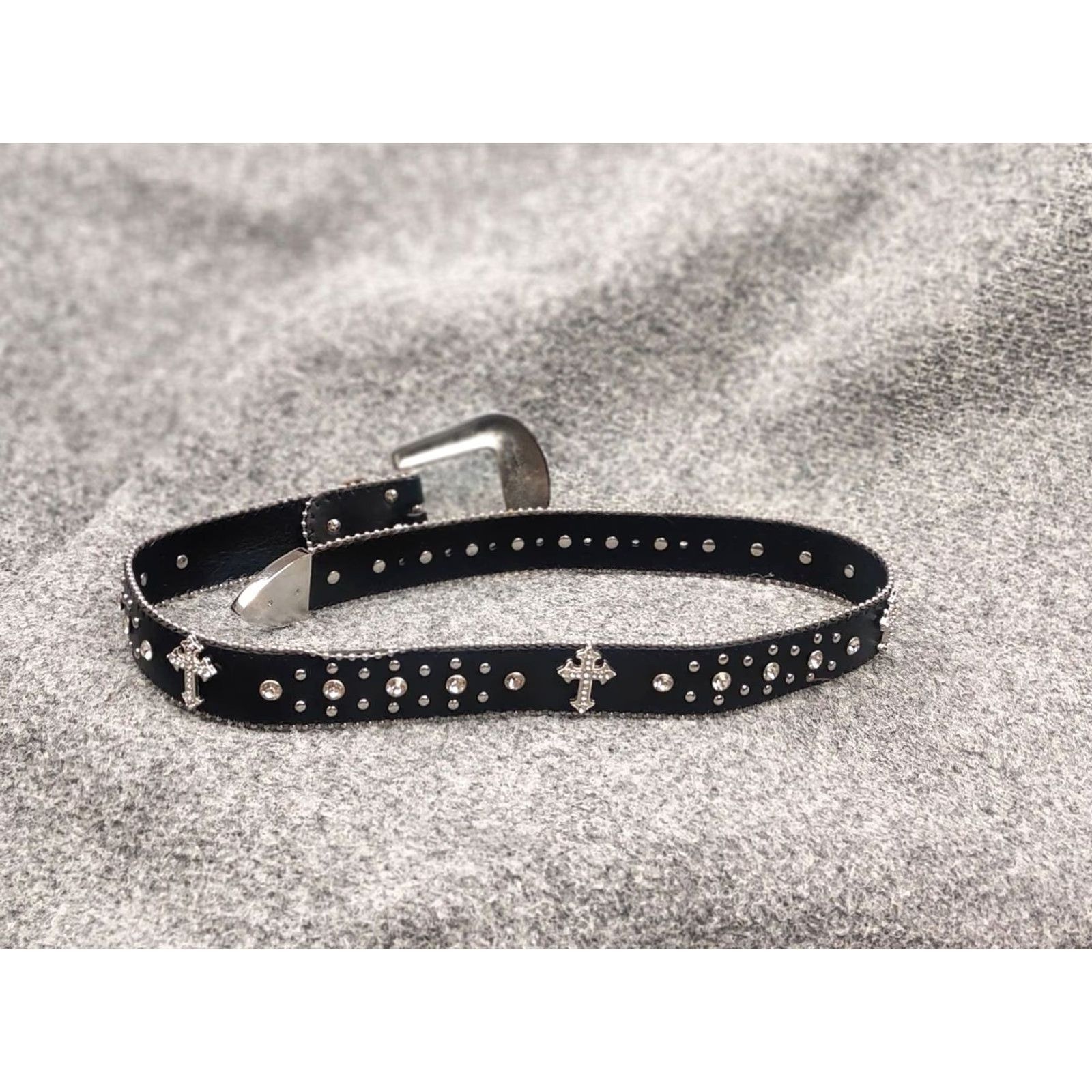 Vintage Vintage BB. Simon Style Belt Black Leather Y2K Men Belt One Size XS Black Leather Studded Buckle Rhinestone Vintage 90s Hip Hop Western Belt Mens Size ONE SIZE - 7 Thumbnail