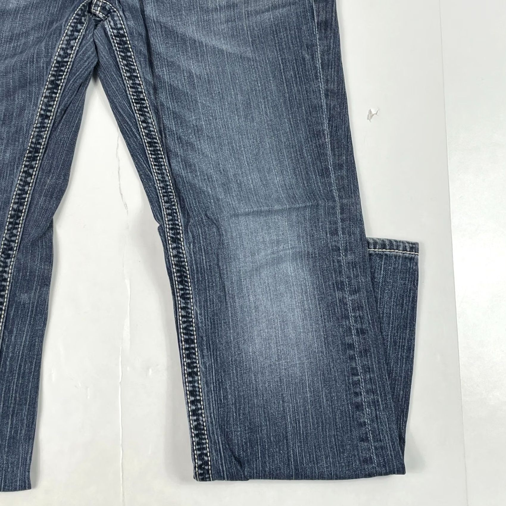 Vintage Buckle BKE Jeans Mens 31x31 Blue Carter Bootcut Medium Wash Embroidered Denim Size US 31 - 4 Thumbnail
