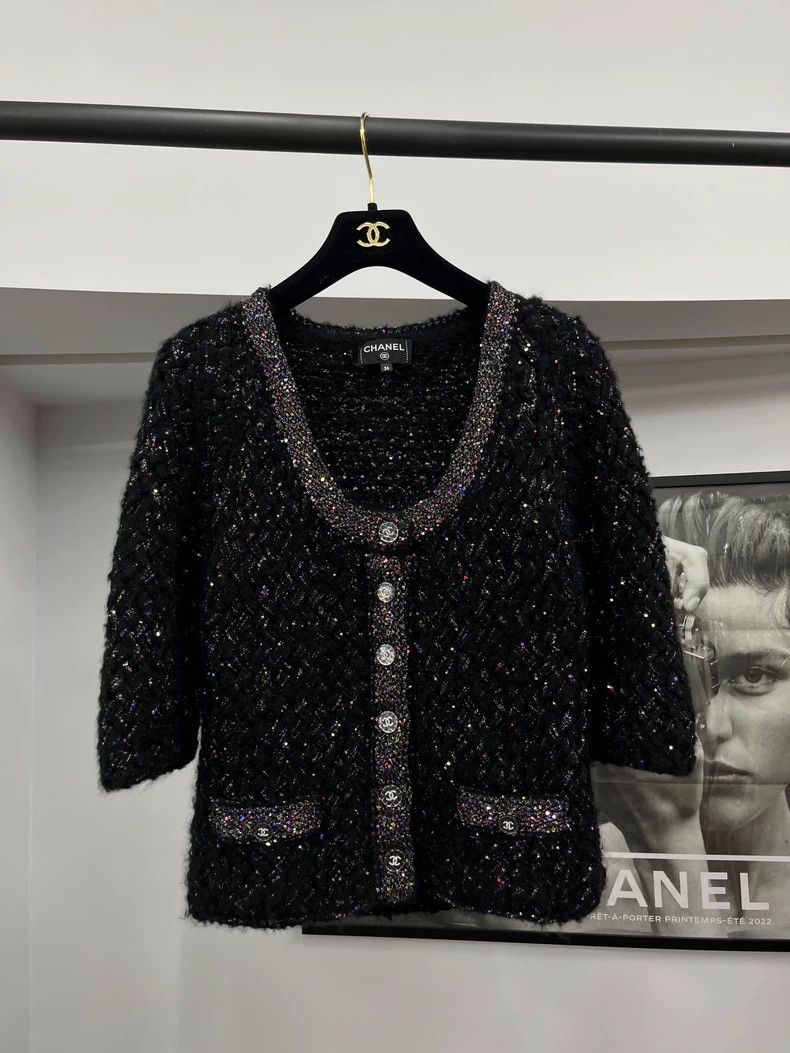 Chanel Chanel 21k colorful candy sequin medium-sleeved round-neck Size XS / US 0-2 / IT 36-38 - 1 Thumbnail