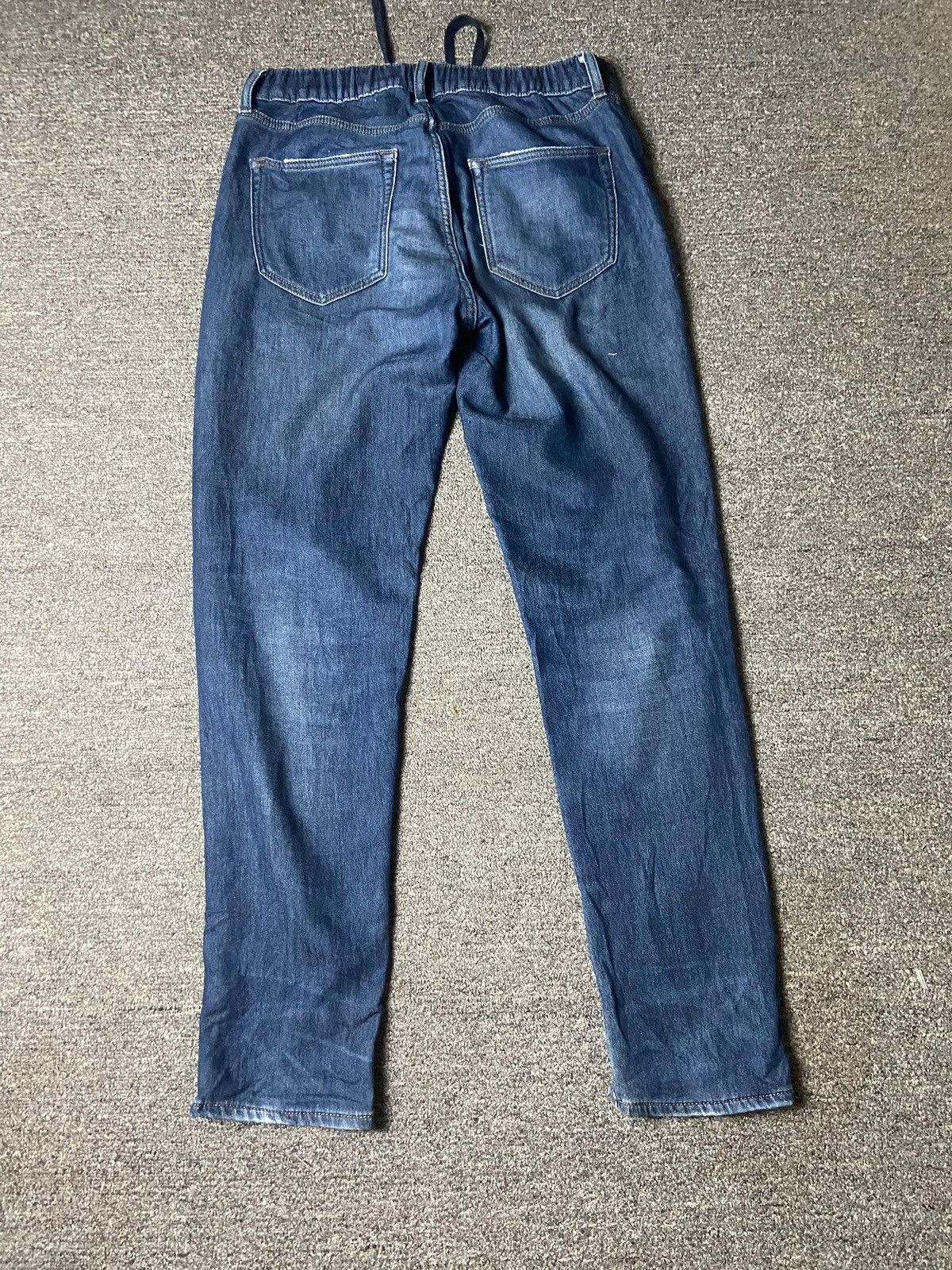 Uniqlo Uniqlo Distressed Denim Jeans (165) Size US 30 / EU 46 - 3 Thumbnail