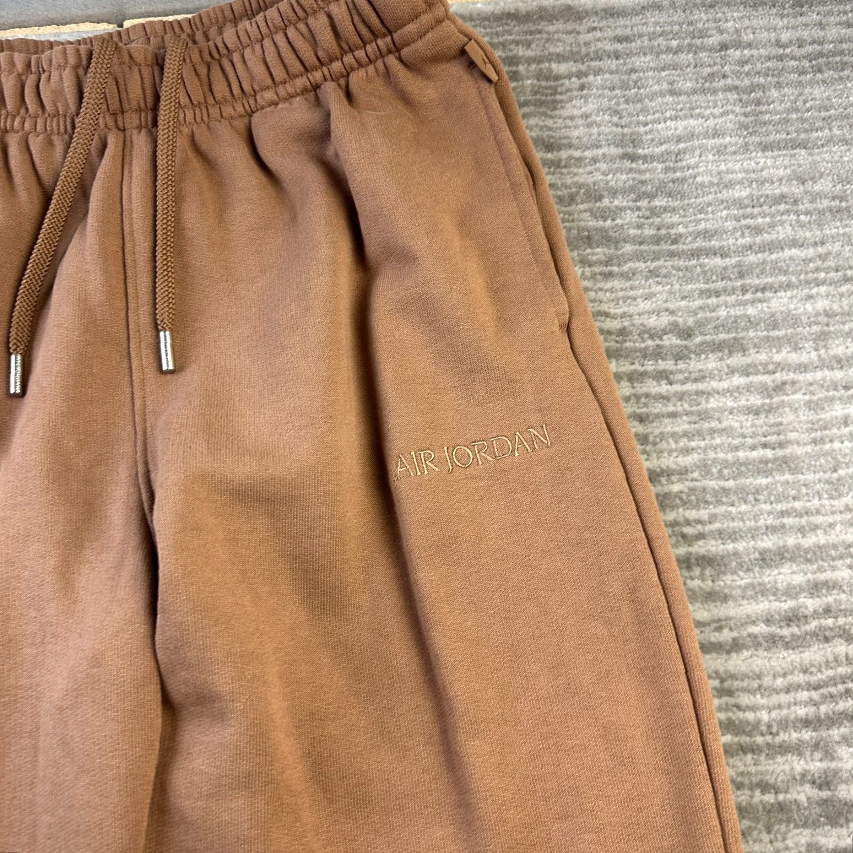 Jordan Brand Jordan Pants Mens Medium Brown Fleece Heavyweight Wordmark Archaeo Size US 31 - 4 Thumbnail