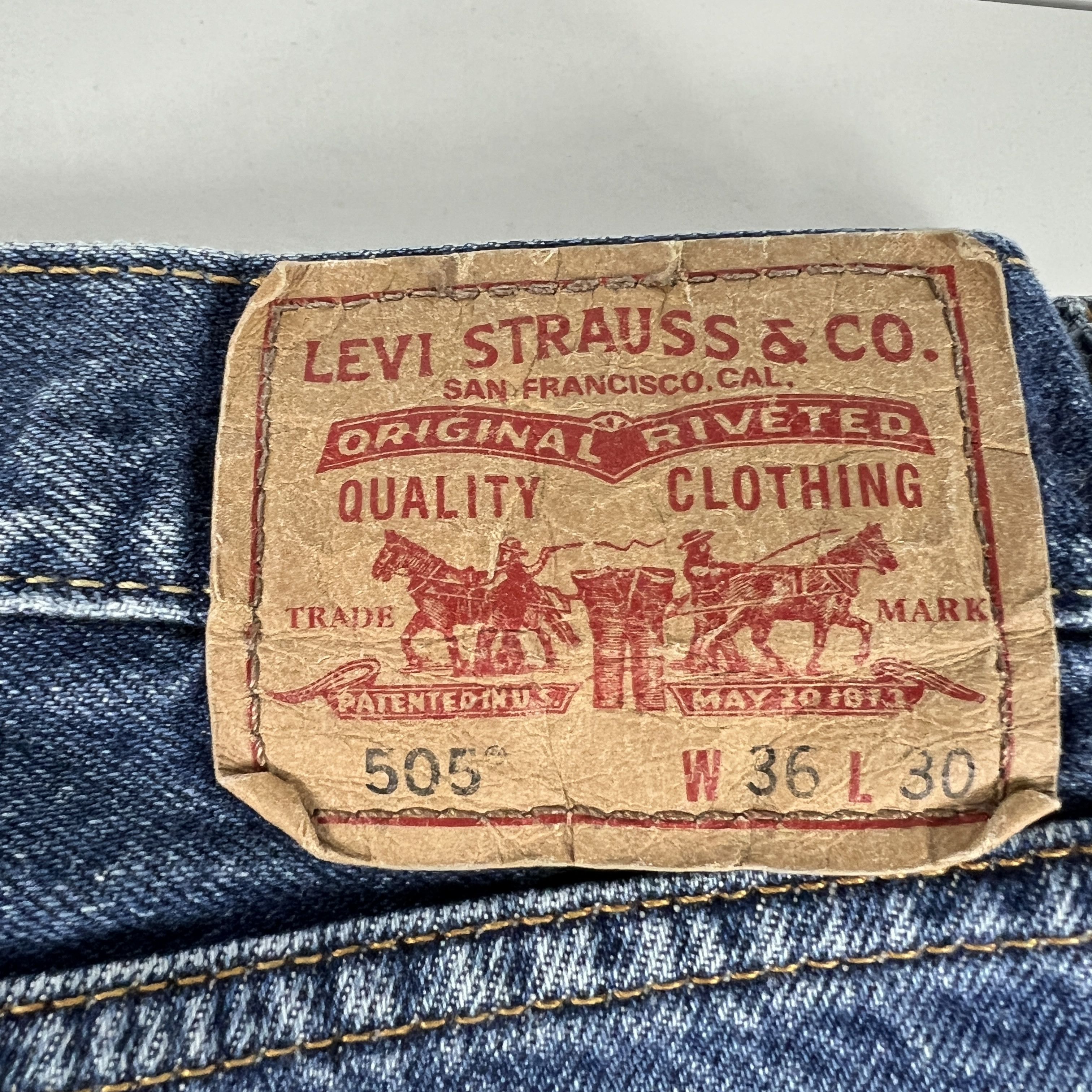 Levi's Levi's Jeans 505 Straight Blue Faded Cotton Denim Size US 37 - 17 Thumbnail