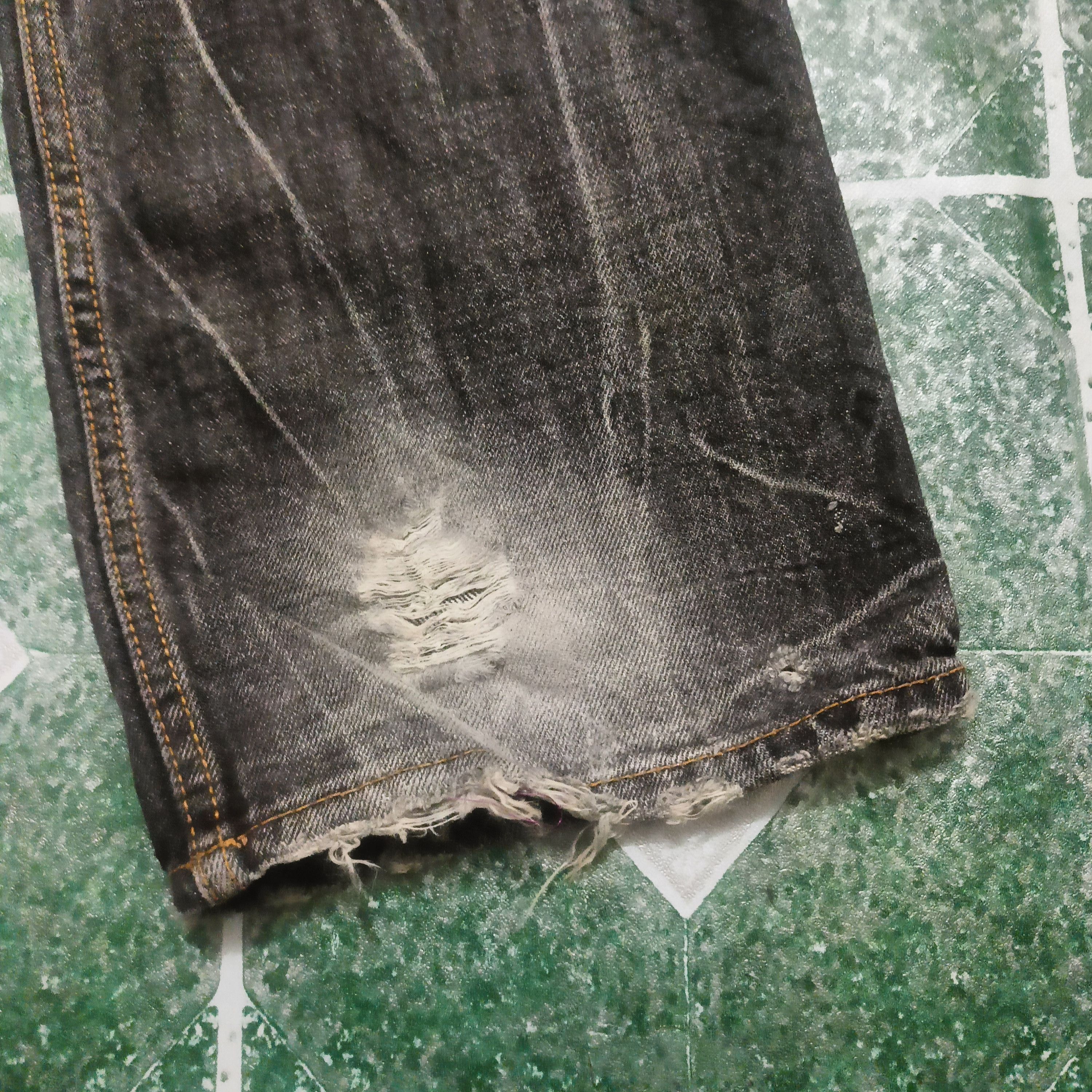 Who Decides War Japanese Black Jeans Oniarai Flared Jeans Distressed Size US 31 - 19 Thumbnail