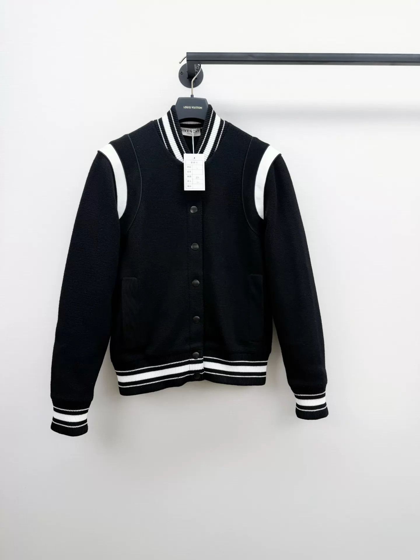Givenchy Givenchy Classic Wool Baseball Jacket S (like new) Size US S / EU 44-46 / 1 - 2 Thumbnail