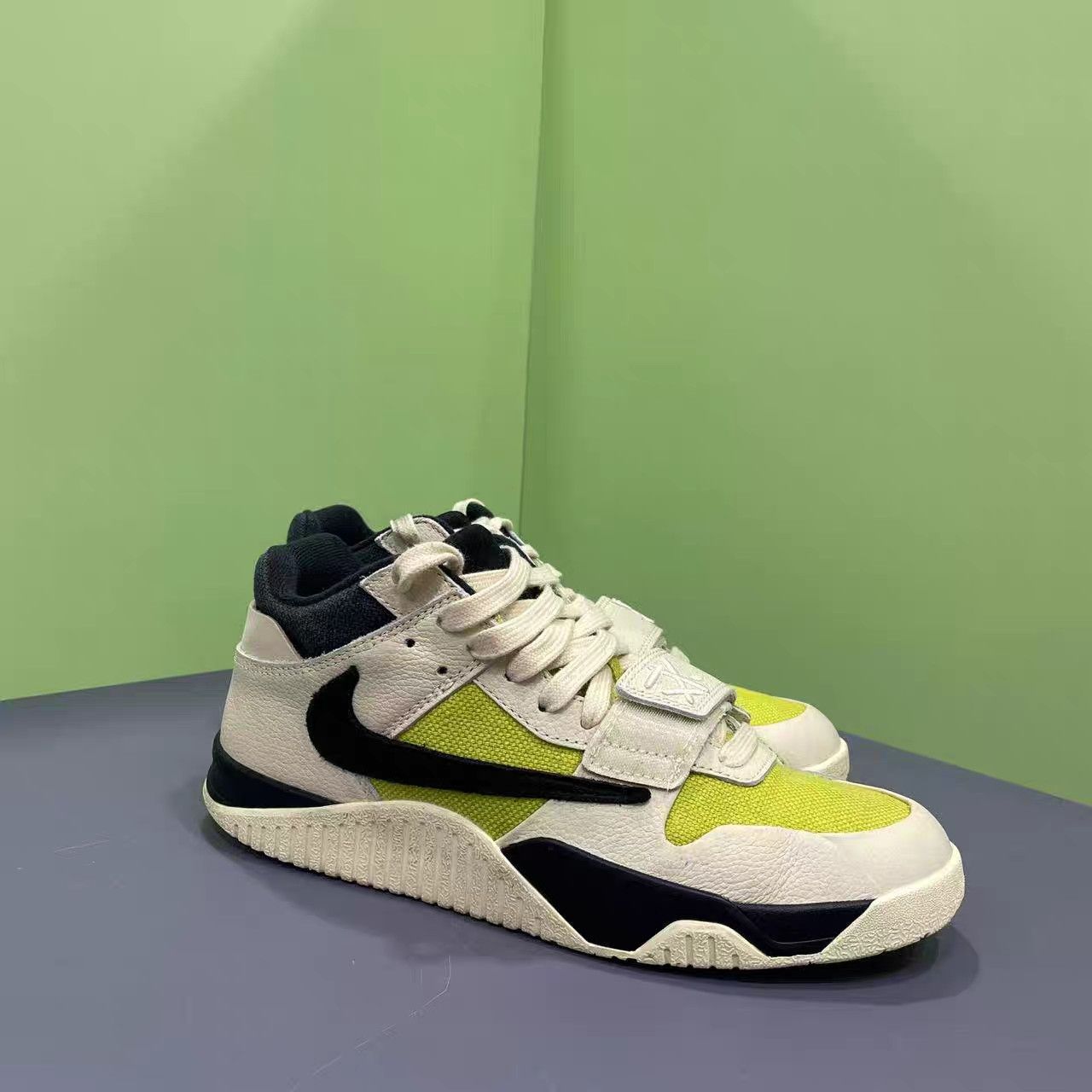 Jordan Brand Travis Scott x Jordan Jumpman Jack TR 'Bright Cactus' K15 Size US 8 / EU 41 - 3 Thumbnail
