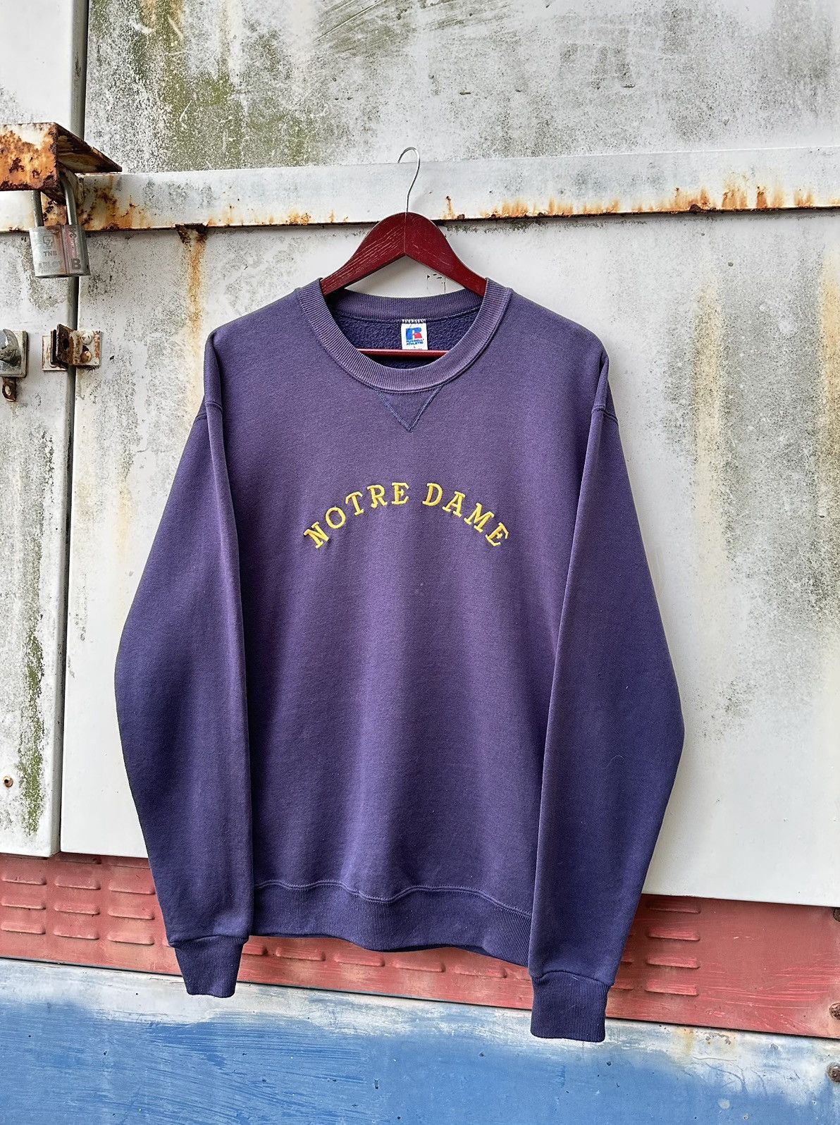 Russell Athletic Vintage Faded Russell Athletics Notre Dame Crewneck Size US M / EU 48-50 / 2 - 2 Thumbnail