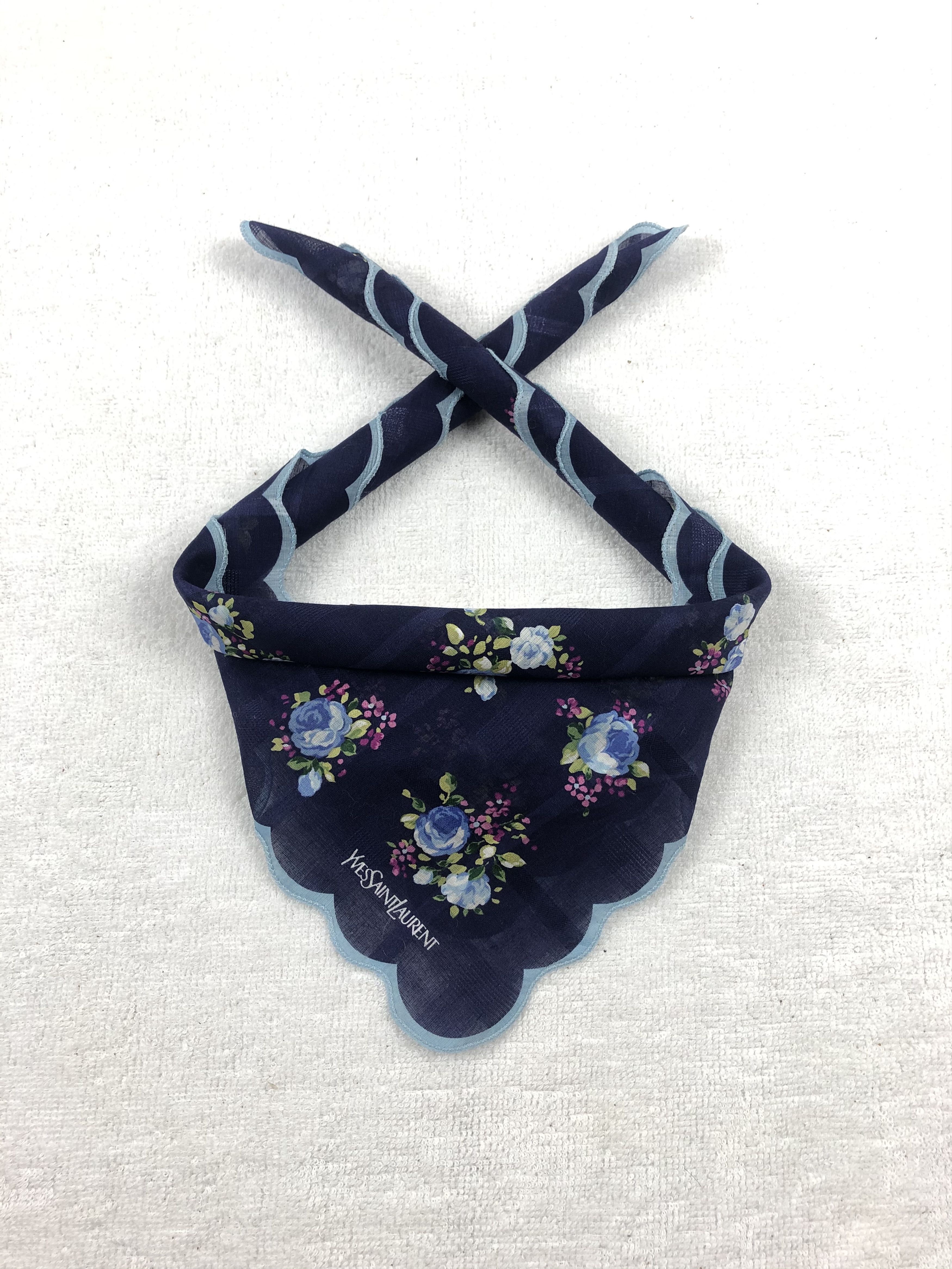 Yves Saint Laurent Yves Saint Laurent Handkerchief / Bandana / Neckerchief Size ONE SIZE - 1 Thumbnail