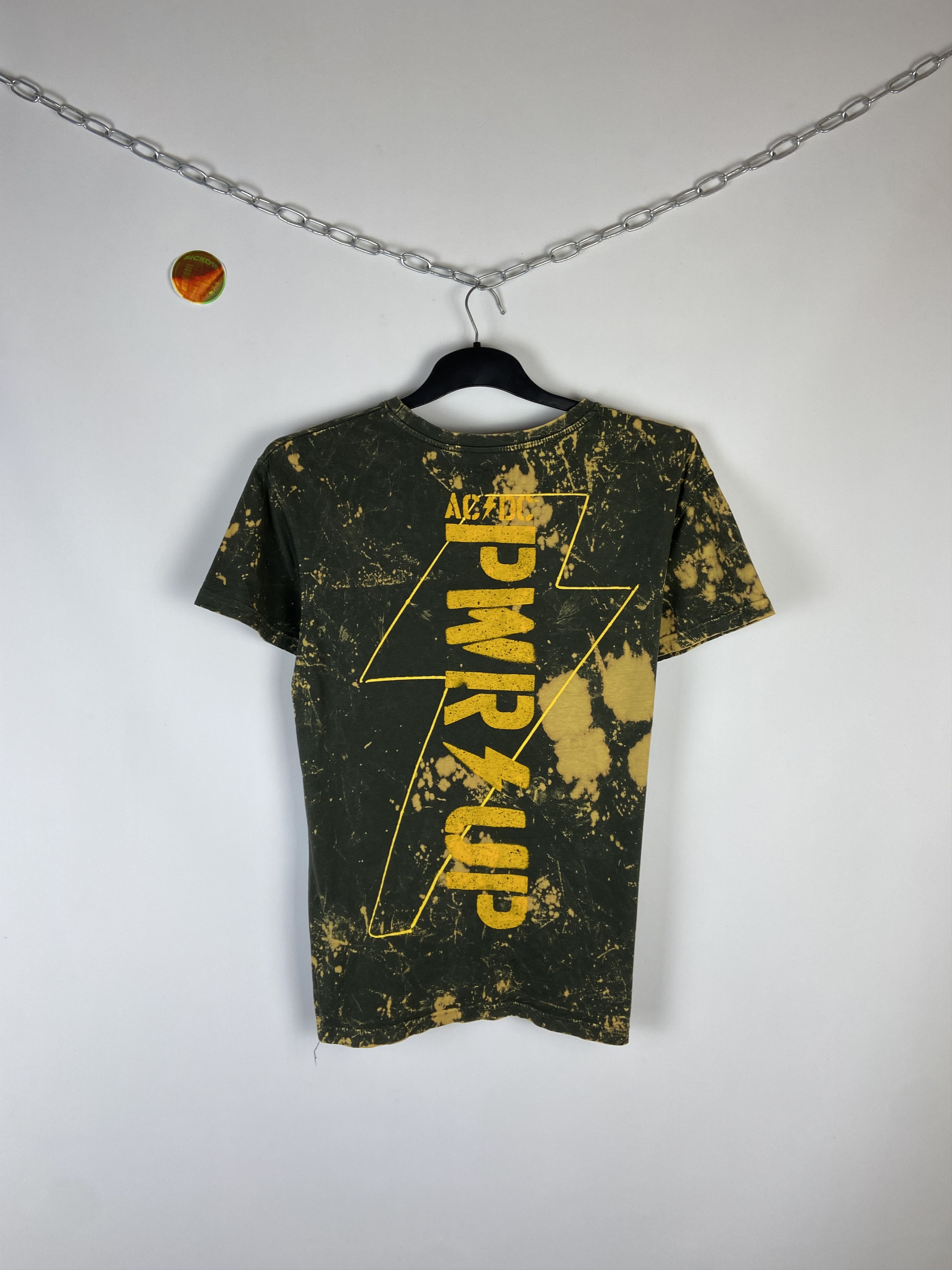 AC/DC Vintage Ac/Dc T-shirt Size US S / EU 44-46 / 1 - 9 Thumbnail