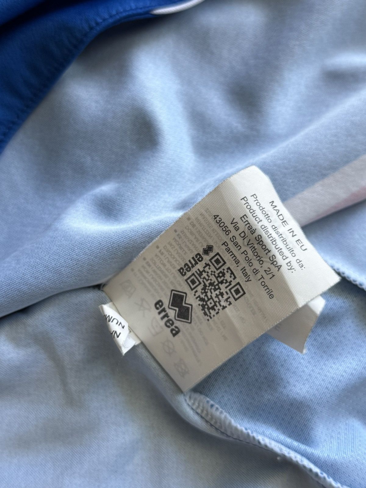 Errea 2016/17 Iceland KSI Fyrir Island euro home soccer jersey tee Size US S / EU 44-46 / 1 - 8 Thumbnail