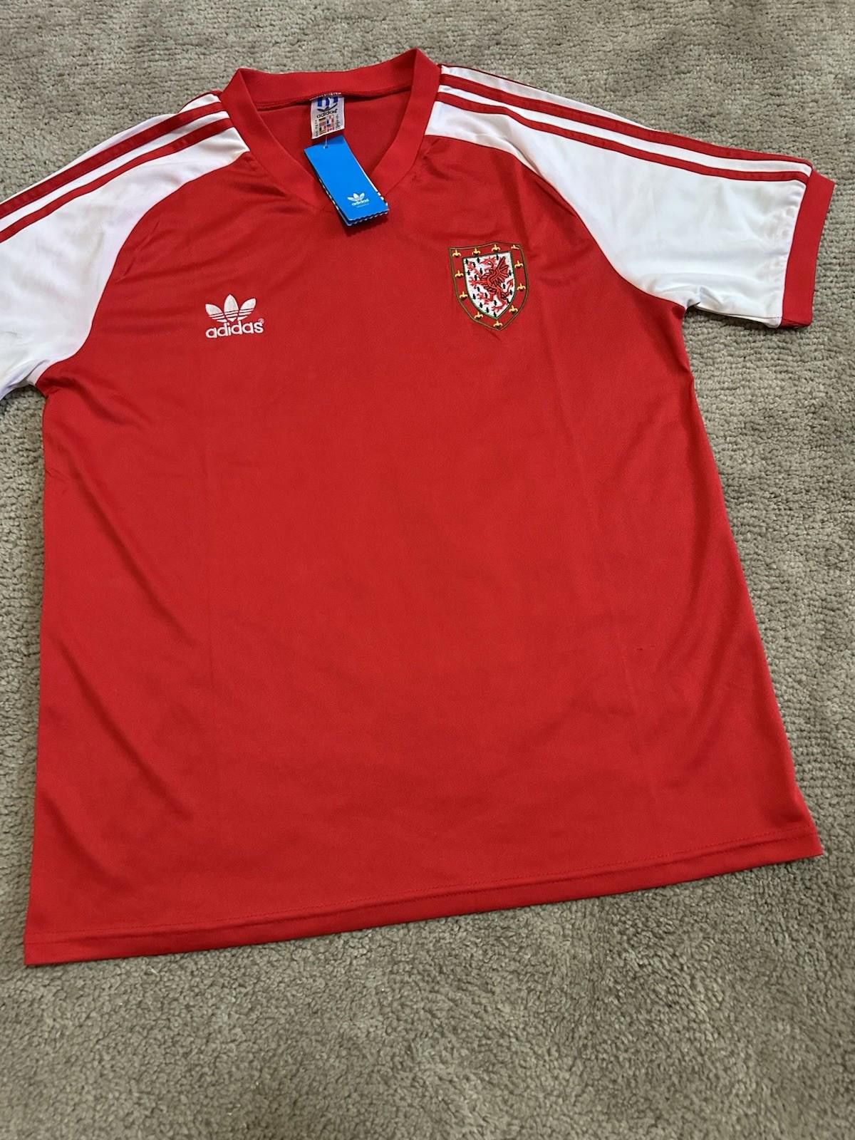 Adidas WALES JERSEY REMAKE RETRO REPLICAS FOOTBALL SHIRT 1980/84 Size US XL / EU 56 / 4 - 2 Thumbnail