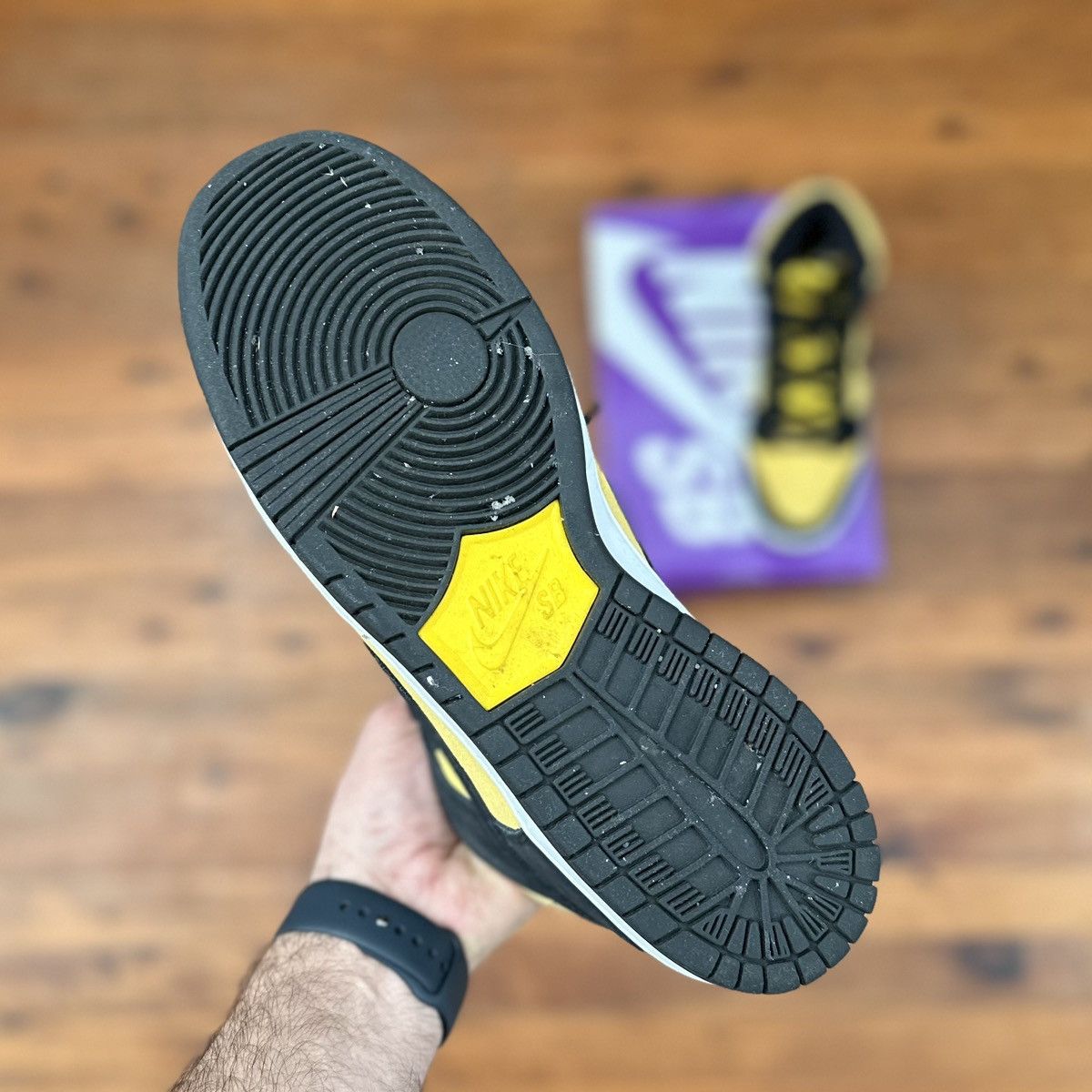 Nike Nike SB Dunk High Pro Reverse Goldenrod Size 11 Size US 11 / EU 44 - 6 Thumbnail