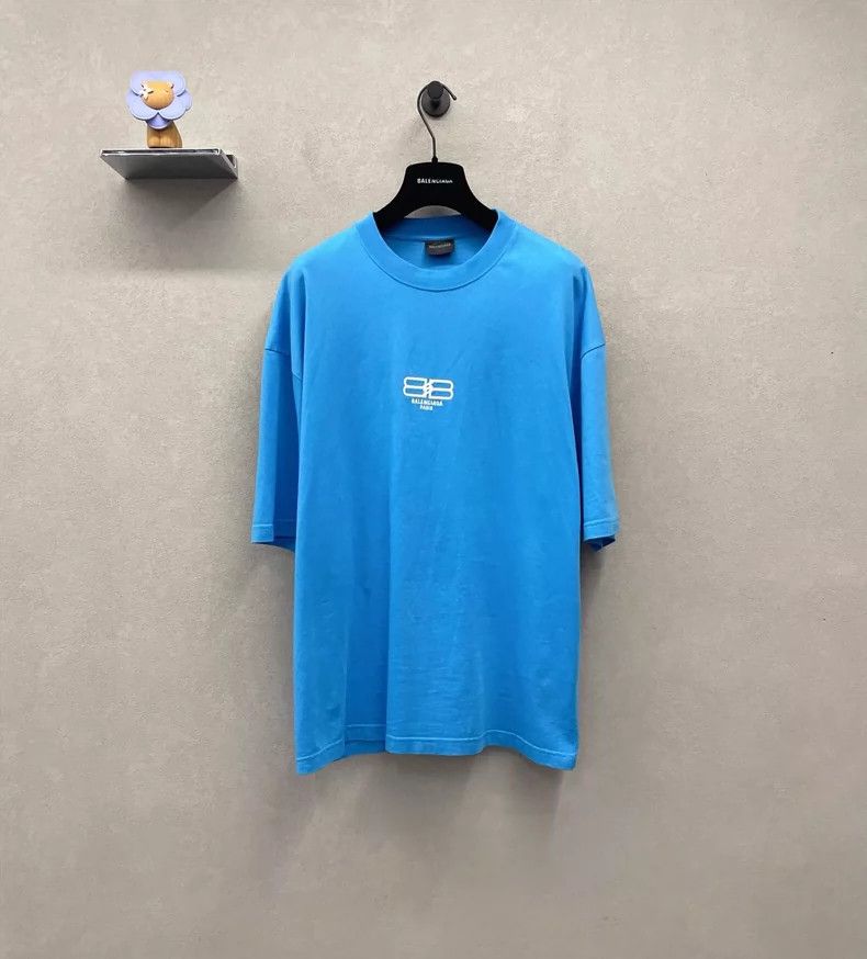 Balenciaga Balenciaga Round Neck Short T-Shirt Size US L / EU 52-54 / 3 - 1 Thumbnail