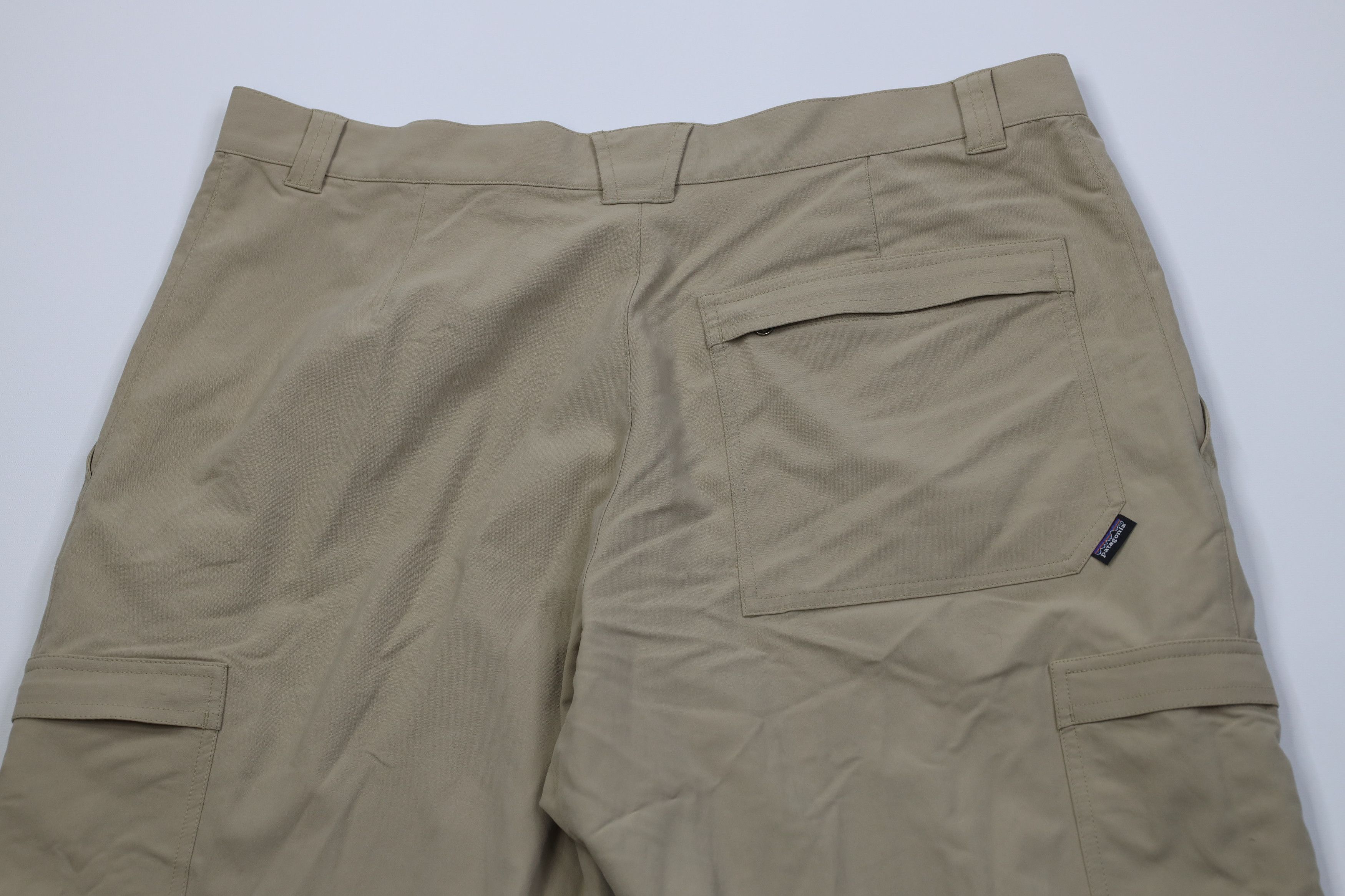 Patagonia Vintage Patagonia Spell Out Wide Leg Cargo Pants Beige Size US 38 / EU 54 - 13 Thumbnail