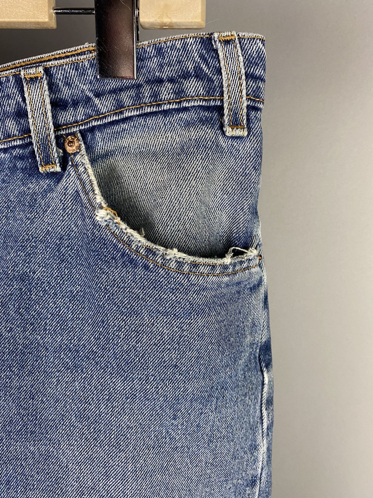 Levi's × Levi's Vintage Clothing × Vintage Vintage Levi’s 550 Relaxed Fit Jeans - W36 L30 Size US 36 / EU 52 - 3 Thumbnail
