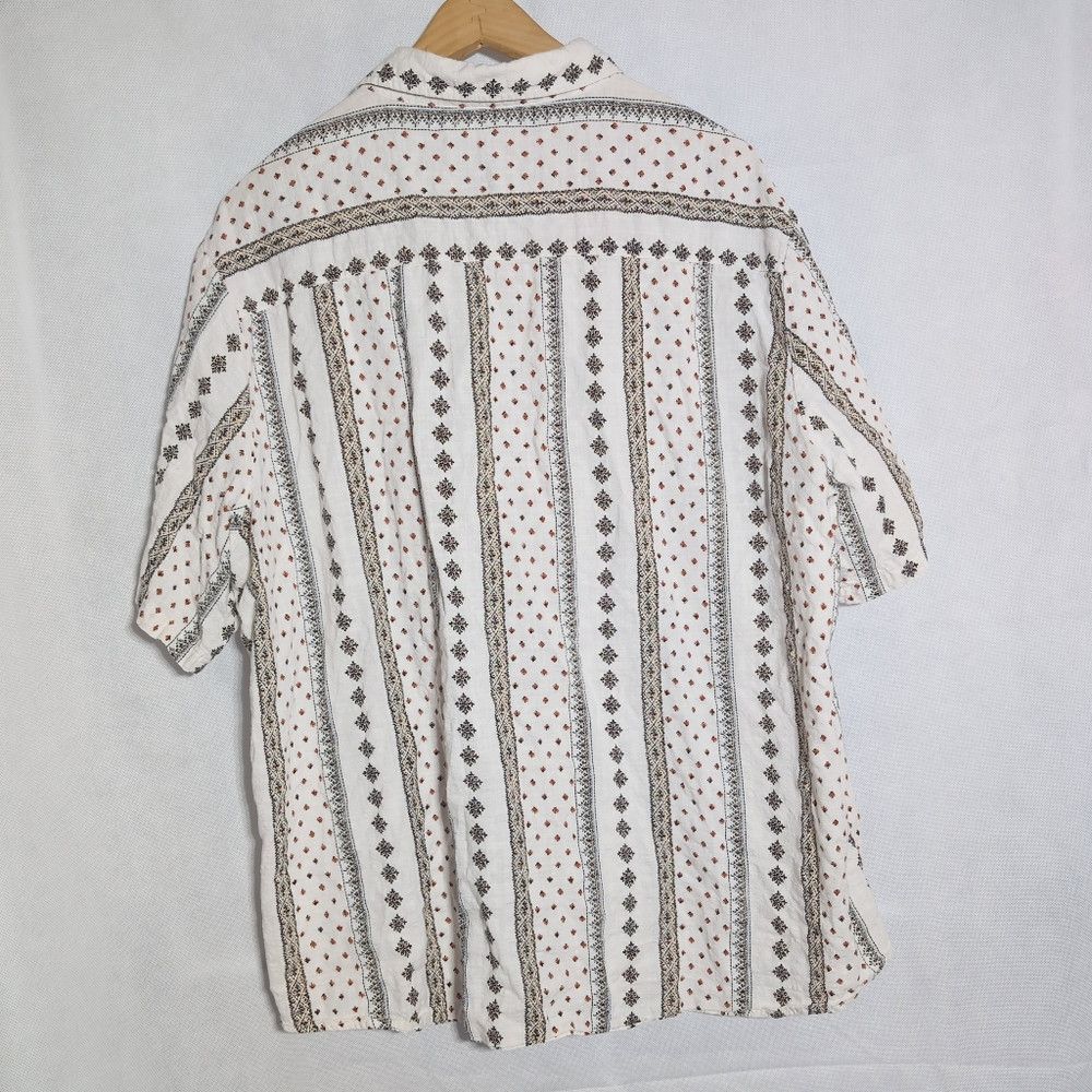 Other Vatpave White floral " summer shirt" sz XXL Size US XXL / EU 58 / 5 - 3 Thumbnail