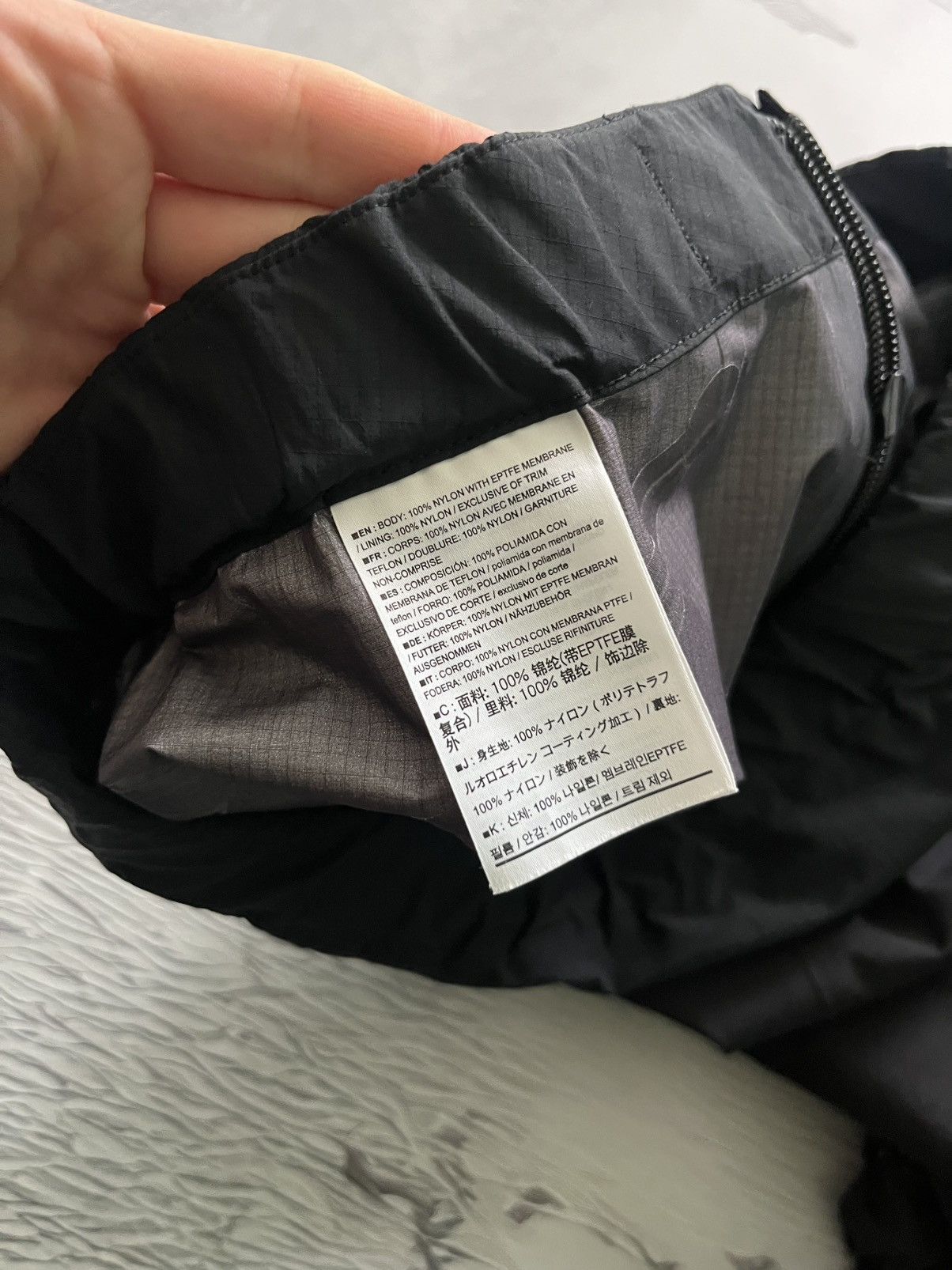 Arc'teryx Arc’teryx Beta AR Gore-Tex Pro Outdoor Life Pants Black Size 26" / US 2 / IT 38 - 15 Thumbnail