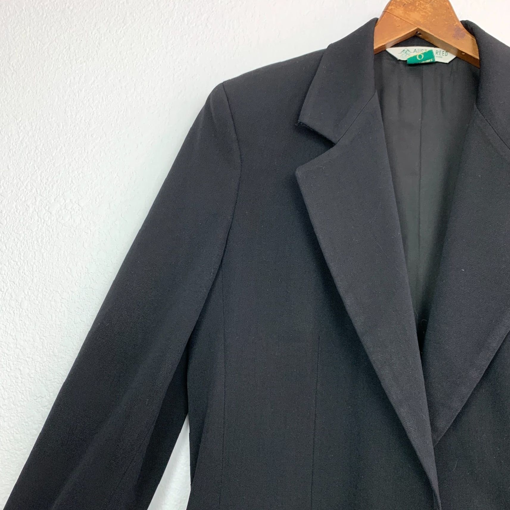 Austin Reed Vintage Austin Reed Black Worsted Wool Blazer One Button London New York Women 6 Blazer Wool 1980s Womens Size M / US 6-8 / IT 42-44 - 6 Thumbnail