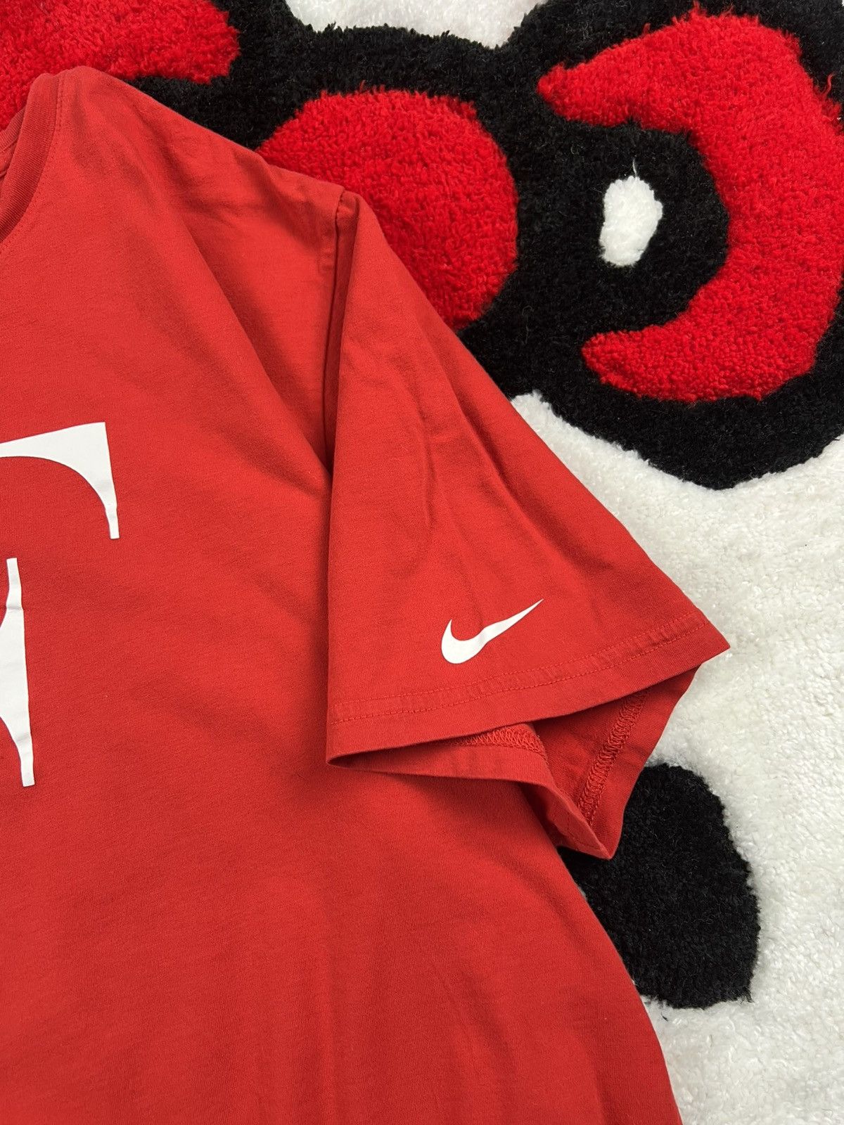 Vintage Vintage Nike RF Roger Foderer Oversized Red Y2K Tee Shirt Size US XL / EU 56 / 4 - 6 Thumbnail