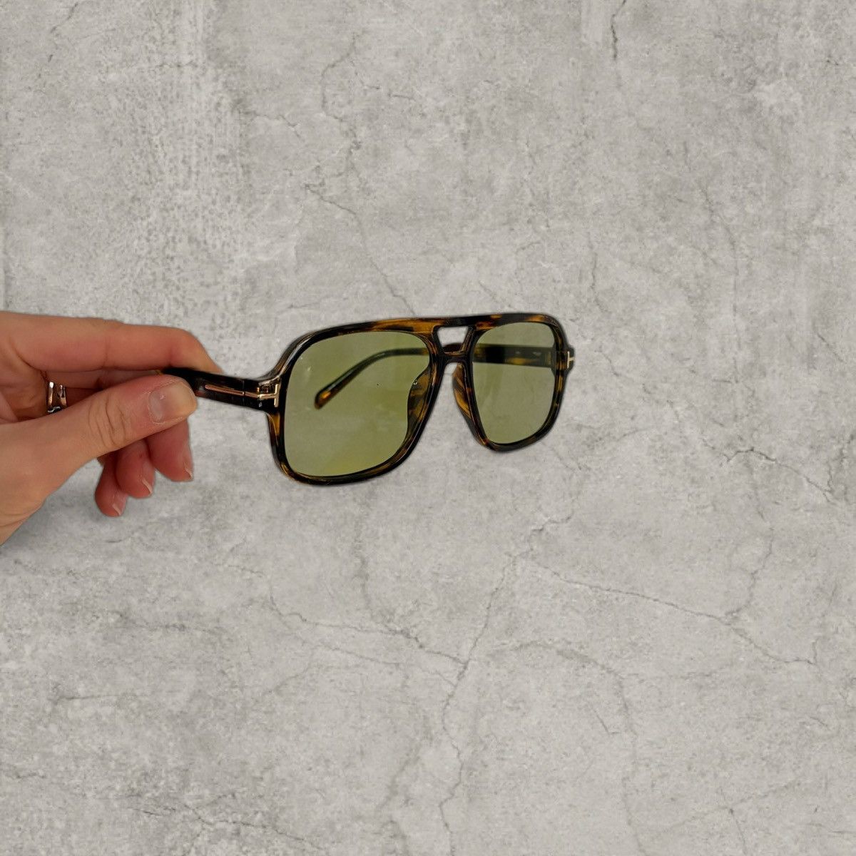 Japanese Brand Aviator sunglasses in green tortoise shell frame. One size Size ONE SIZE - 1 Thumbnail