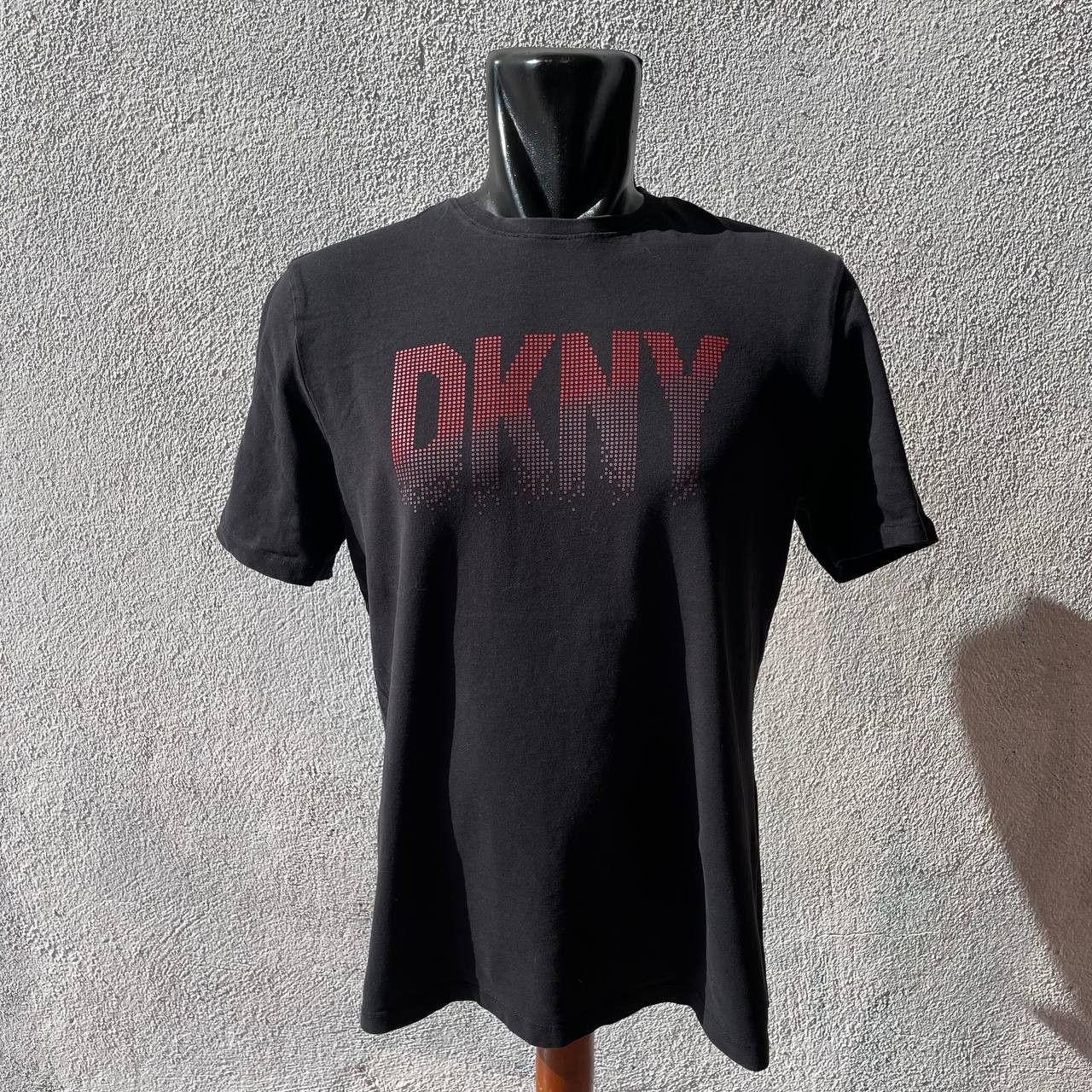 DKNY ⭐️SALE⭐️ [M] DKNY TSHIRT GRAPHIC DONNA KAREN NEW YORK Size US M / EU 48-50 / 2 - 1 Thumbnail