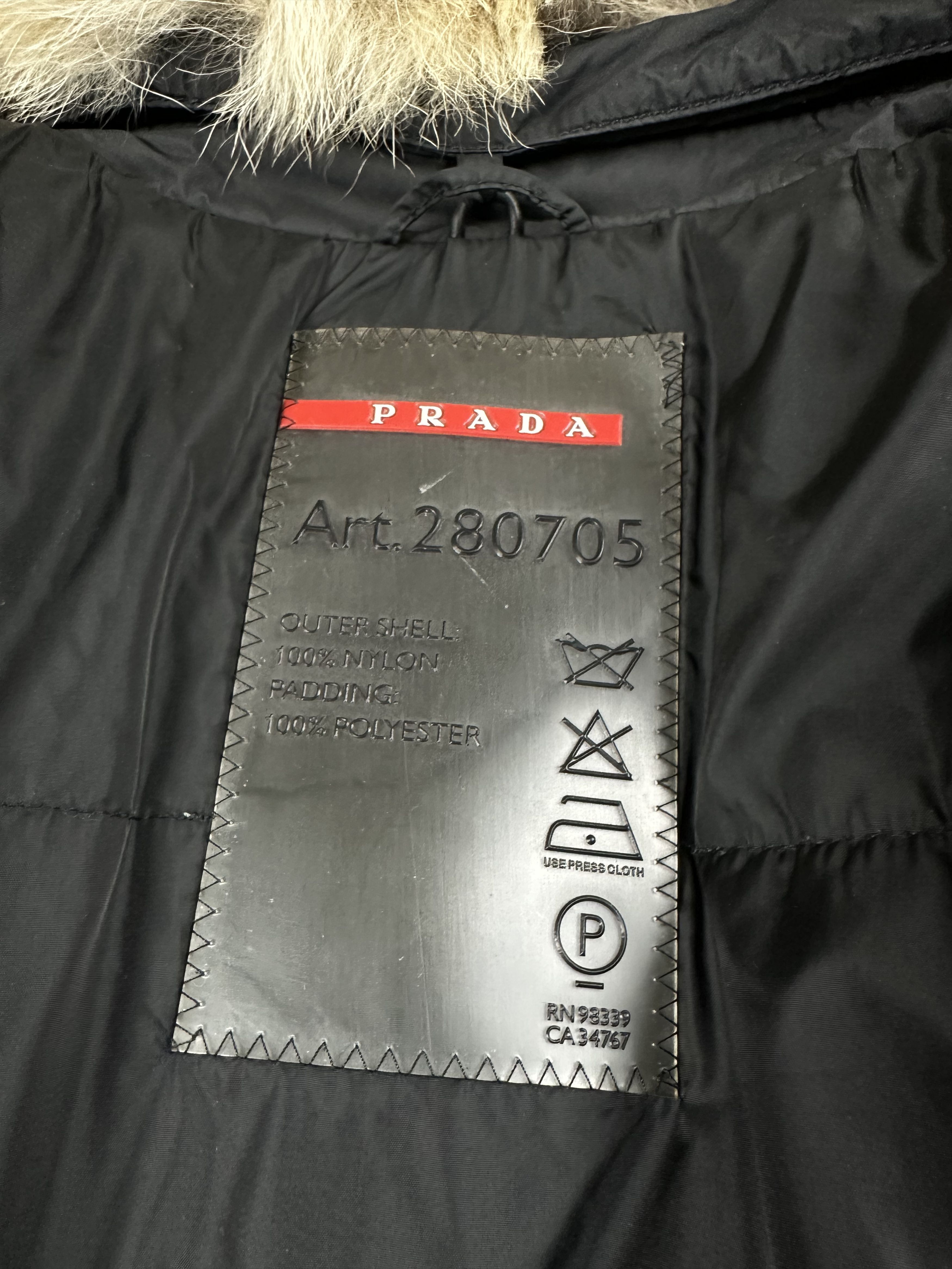 Prada 2000s Prada Fur Gore-tex Archive Vintage Nylon Coat Size L / US 10 / IT 46 - 10 Thumbnail