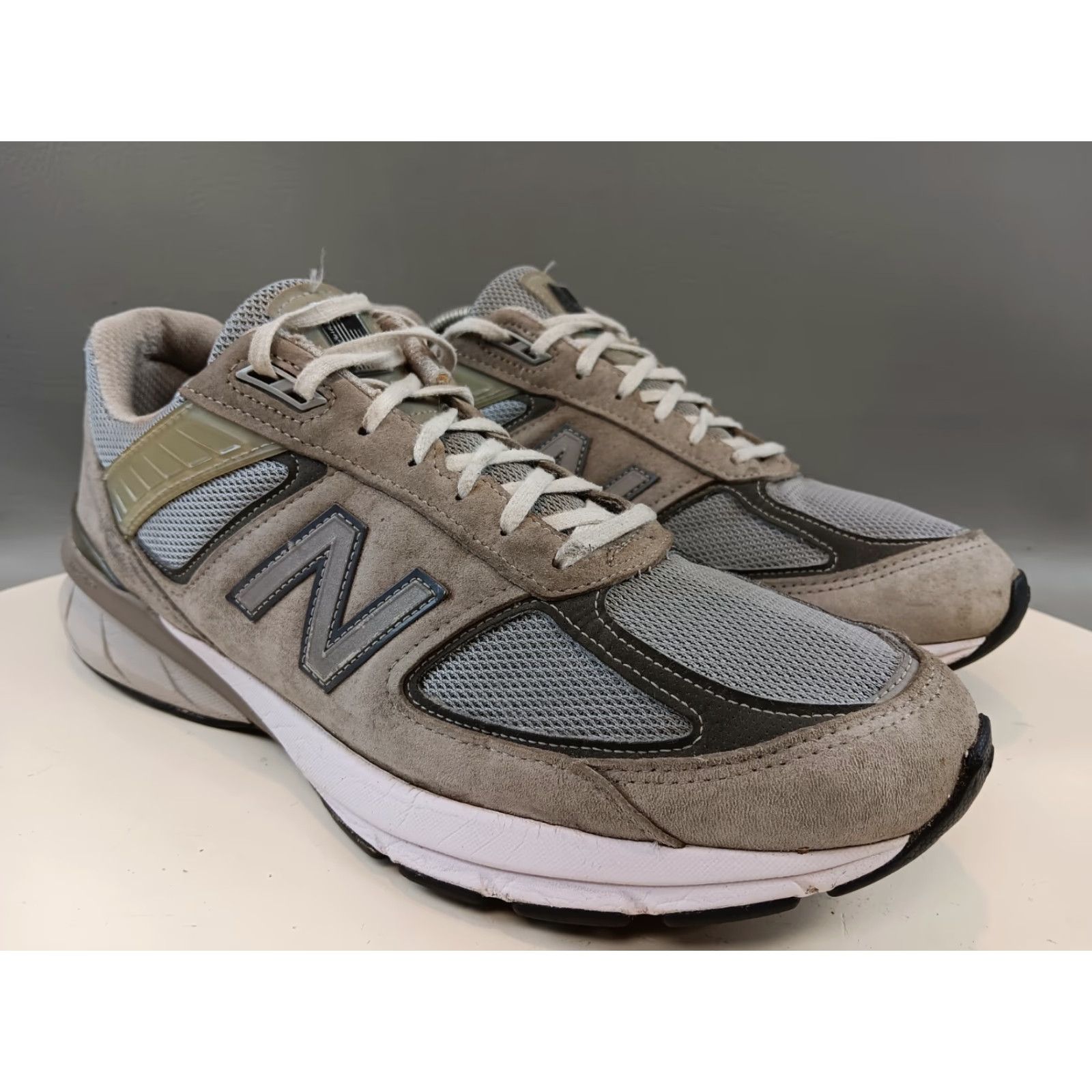 New Balance NEW BALANCE 990v5 Mens Size 12 Gray Low Made in USA ENCAP Sneaker Size ONE SIZE - 2 Thumbnail