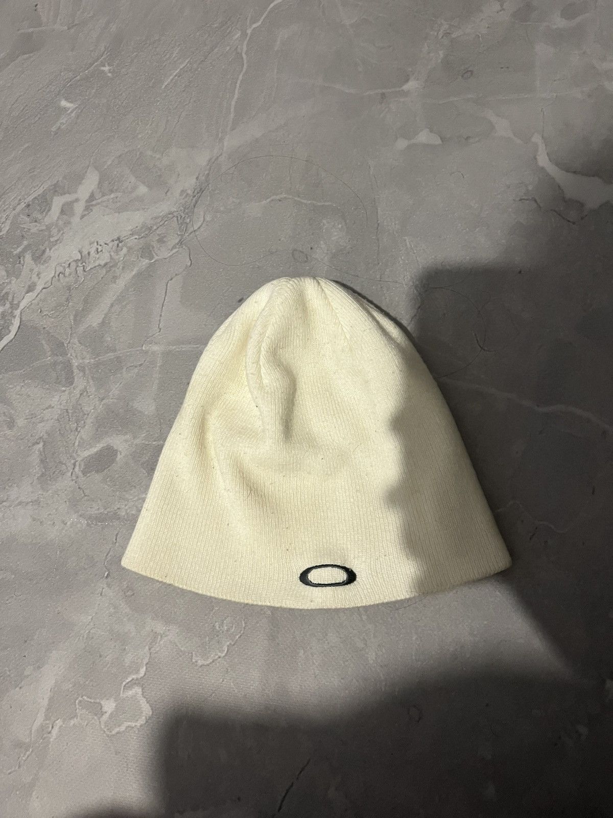 Oakley Vintage Oakley Y2K Hat / Streetwear White Swag / Archive 90 Size ONE SIZE - 1 Thumbnail