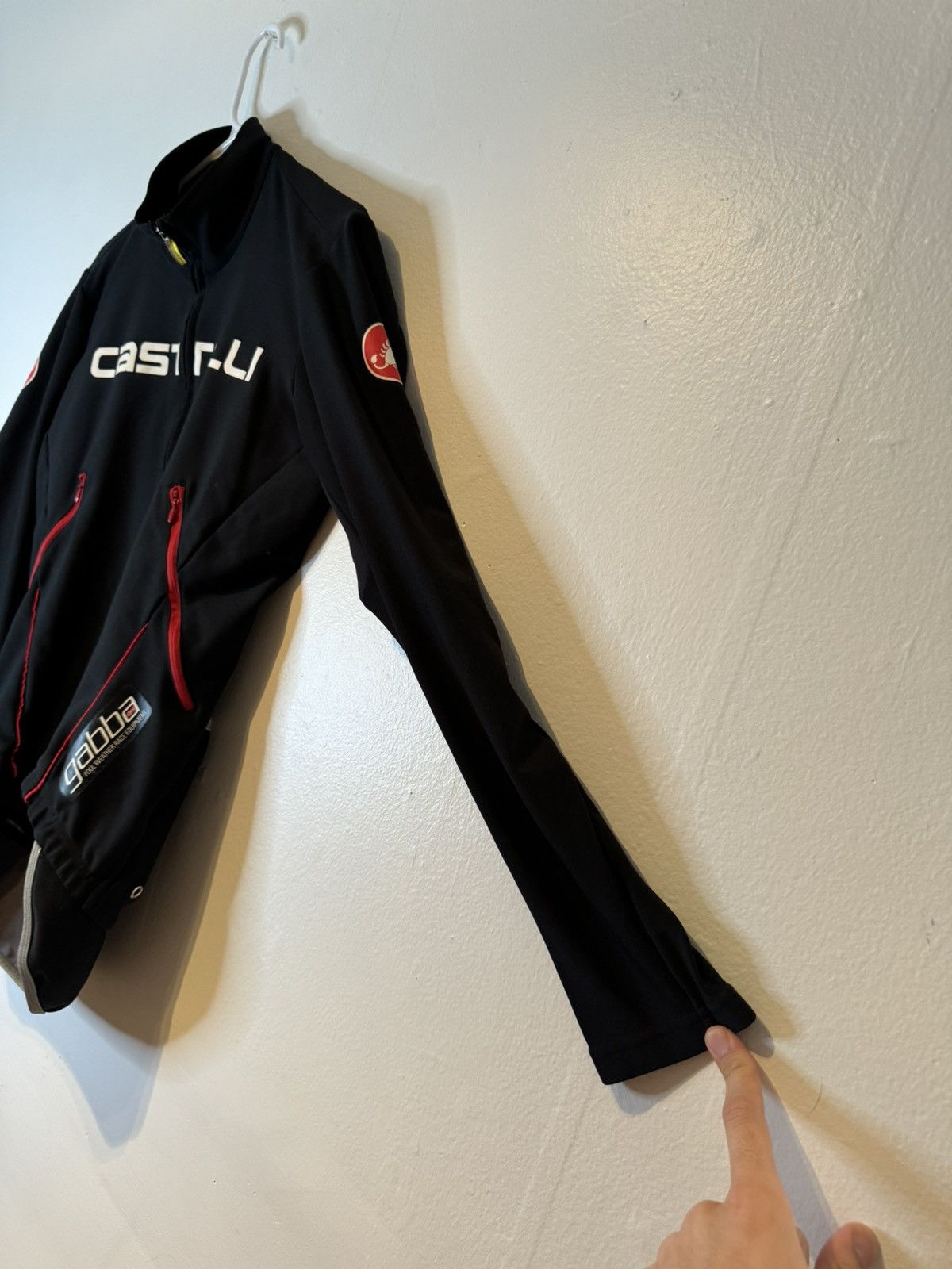 Other Castelli Mens Winter Cycling Jacket Size L Black Size US L / EU 52-54 / 3 - 5 Thumbnail