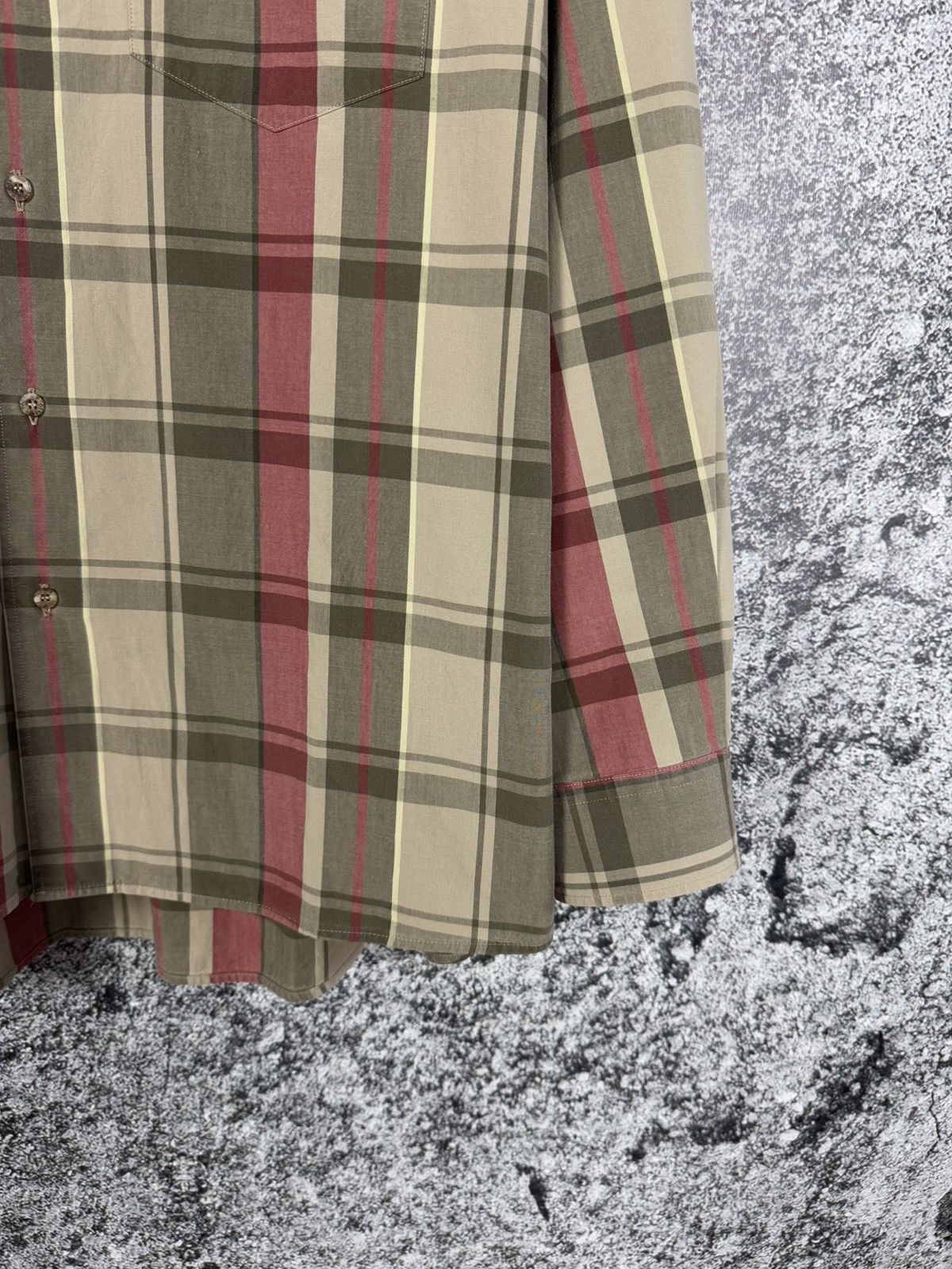 Lacoste Lacoste Long Sleeve Plaid Shirt Button Up Vintage Size 43 Size US XL / EU 56 / 4 - 5 Thumbnail