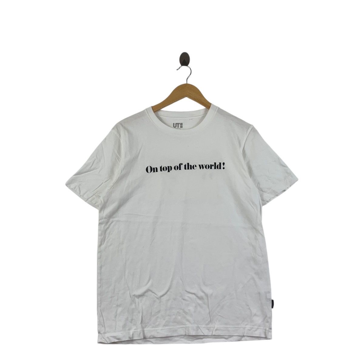 Uniqlo UNIQLO x DISNEY MICKEY & Friends Top Of The World Tee Shirt Size L / US 10 / IT 46 - 1 Thumbnail
