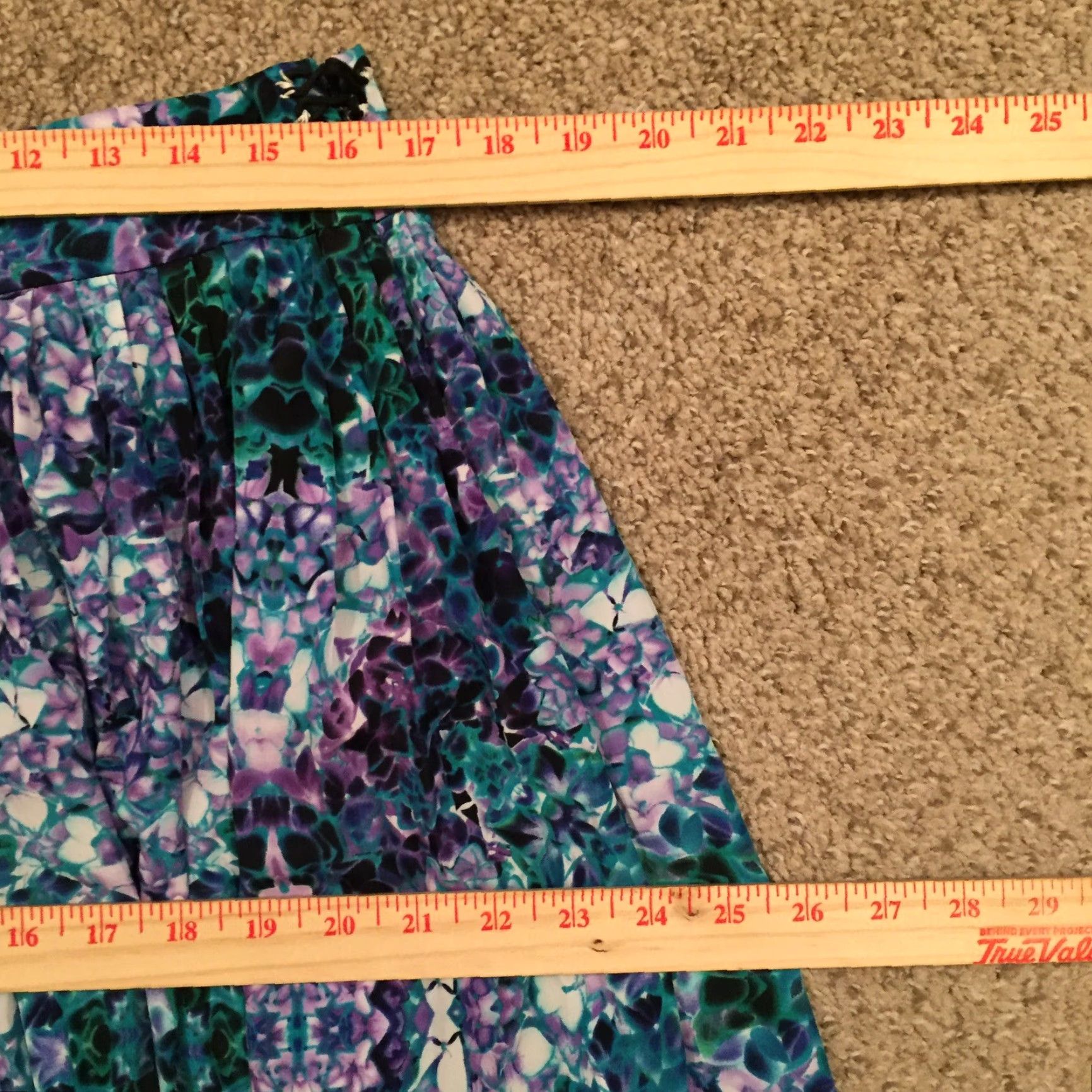 Liz Claiborne Liz Claiborne Skirt Knee Length Womens 10 Blue Geometric Pleated Lined Polyester Size 32" / US 10 / IT 46 - 3 Thumbnail