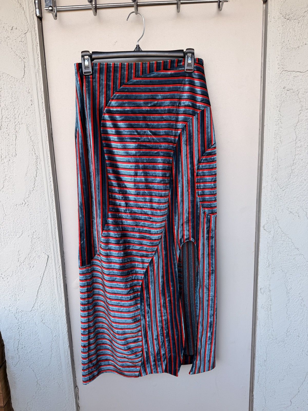 Eckhaus Latta Eckhaus Latta Red & Blue Velvet Wave Skirt Size 27" / US 4 / IT 40 - 2 Thumbnail